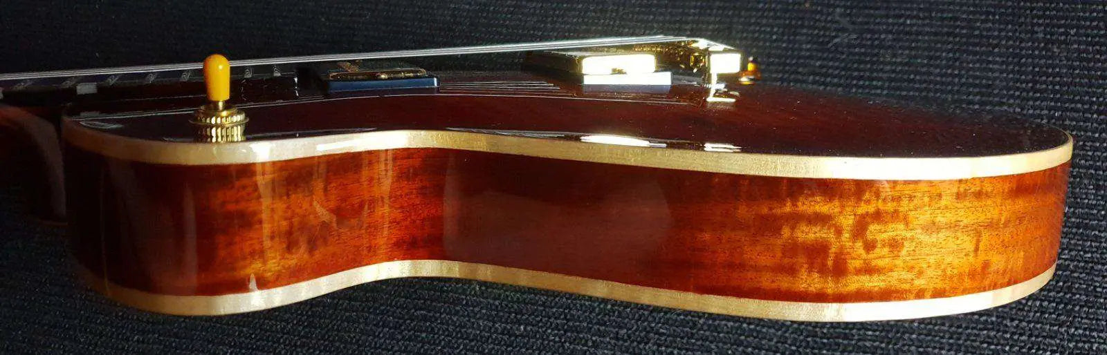 Eastman ER3 (Price inc. Custom Pro Setup Package) - Richards Guitars Of Stratford Upon Avon