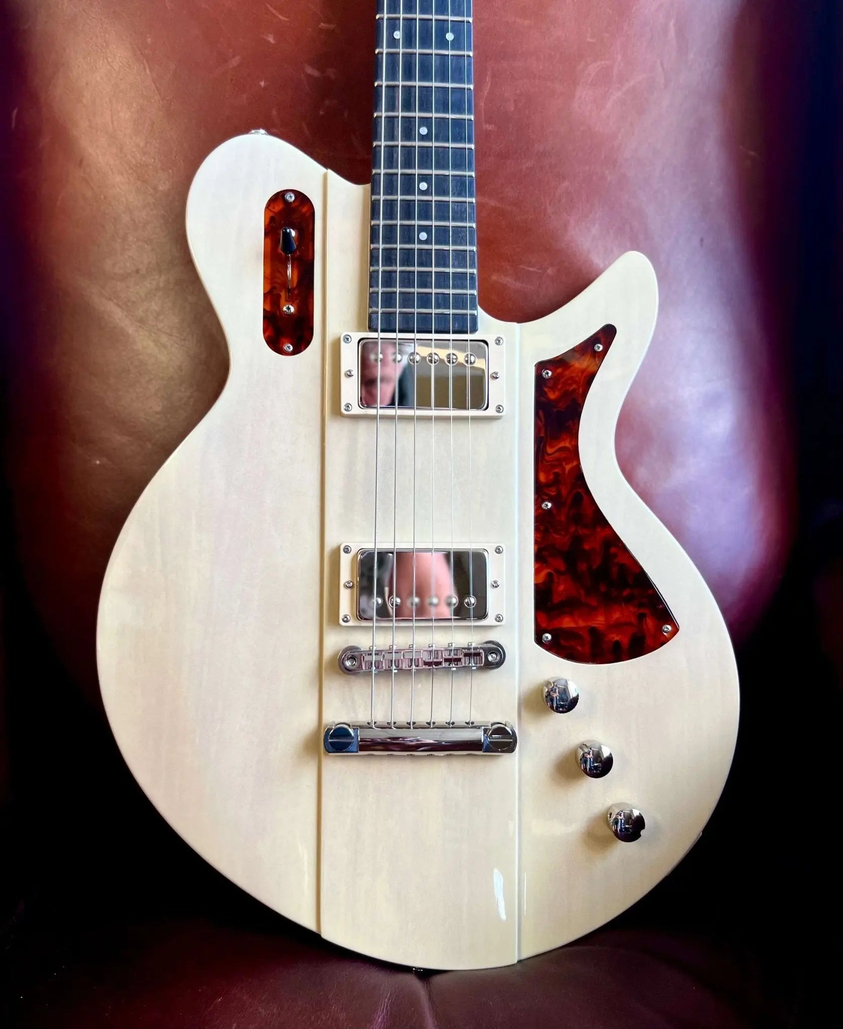 Eastman Juliet - PB Pomona Blonde (Price inc. Custom Pro Setup Package) - Richards Guitars Of Stratford Upon Avon