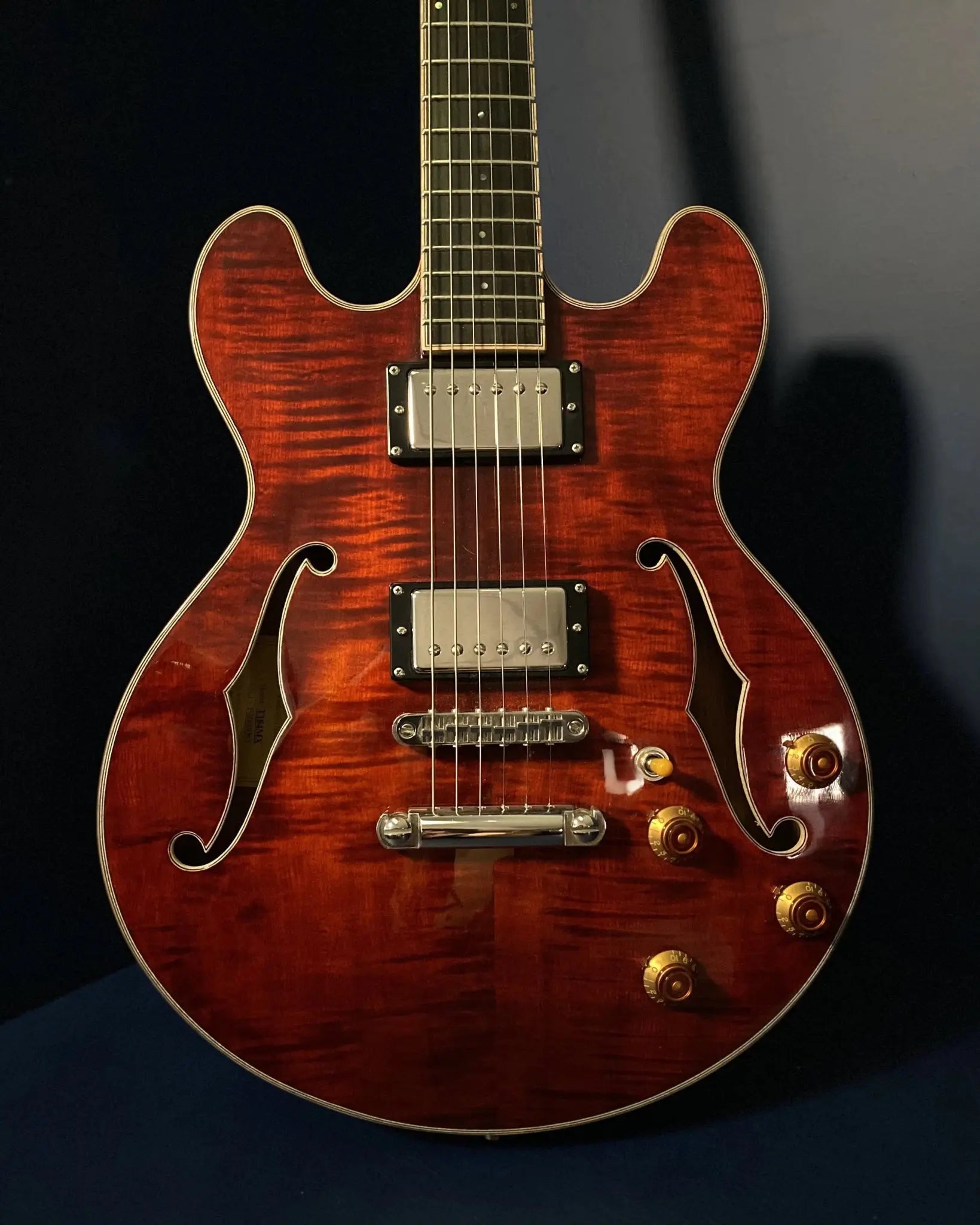 Eastman T184mx CL (Price inc. Custom Pro Setup Package) - Richards Guitars Of Stratford Upon Avon
