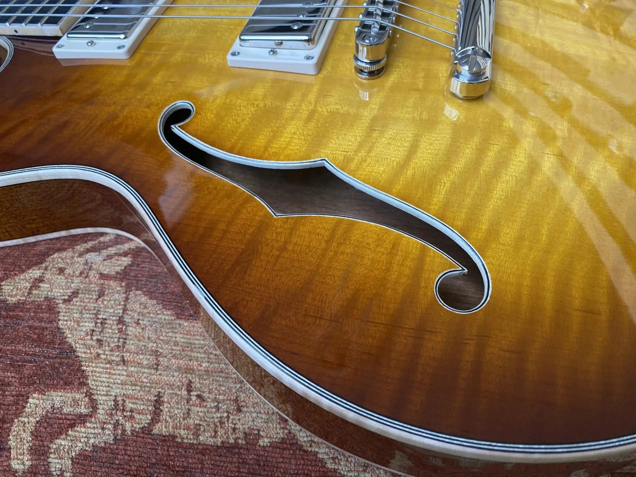 Eastman T185mx GB (Price inc. Custom Pro Setup Package) - Richards Guitars Of Stratford Upon Avon