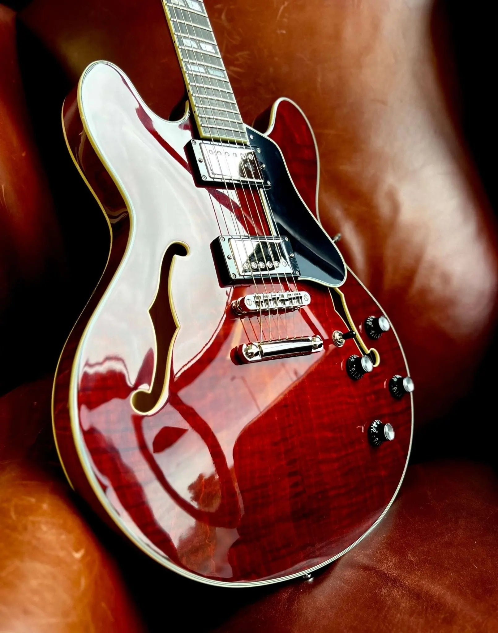 Eastman T486 Classic (Price inc. Custom Pro Setup Package) - Richards Guitars Of Stratford Upon Avon