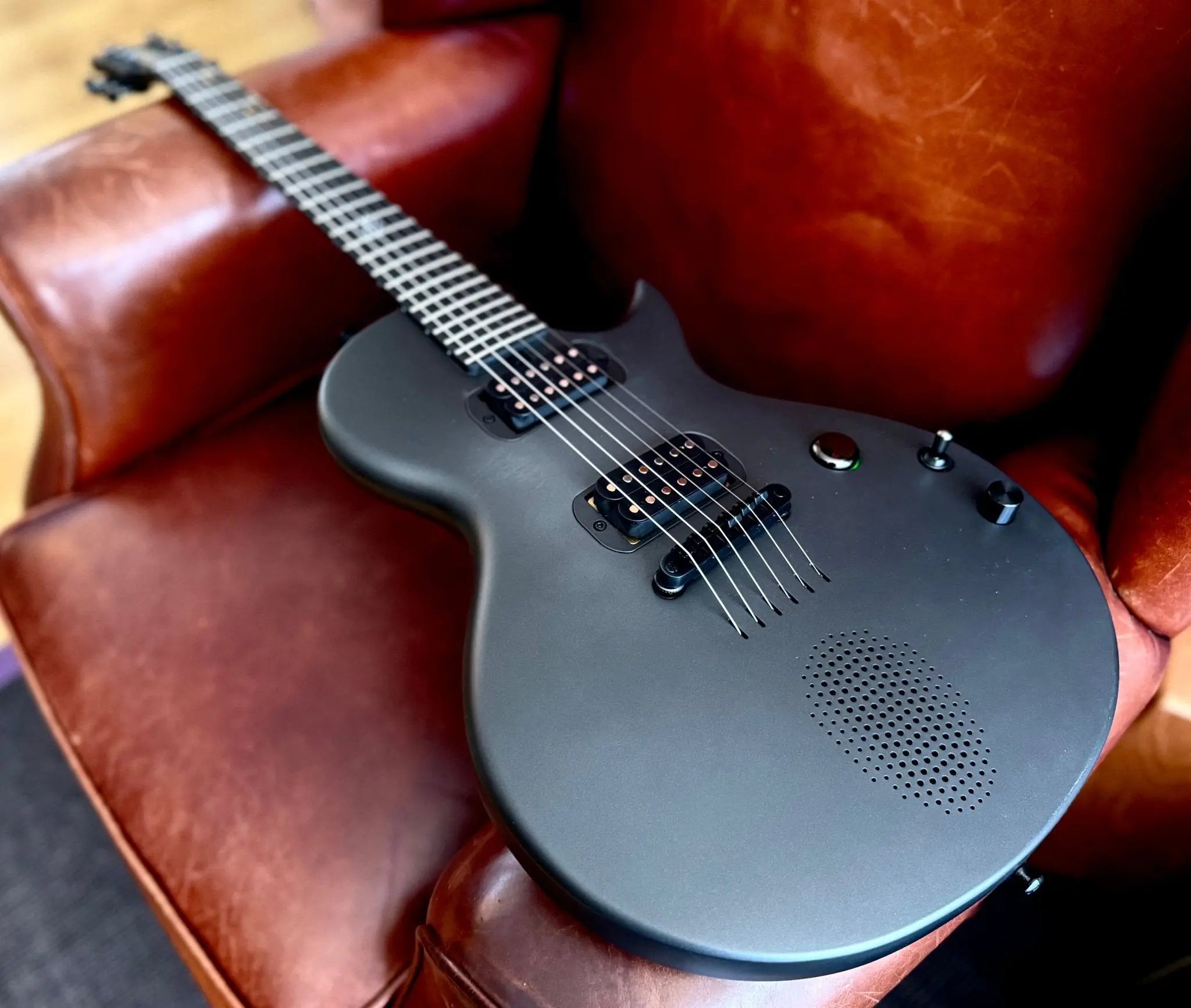 Enya Nova Go Sonic Black, Electric Guitar (Guitar with case and accessories) - Richards Guitars Of Stratford Upon Avon