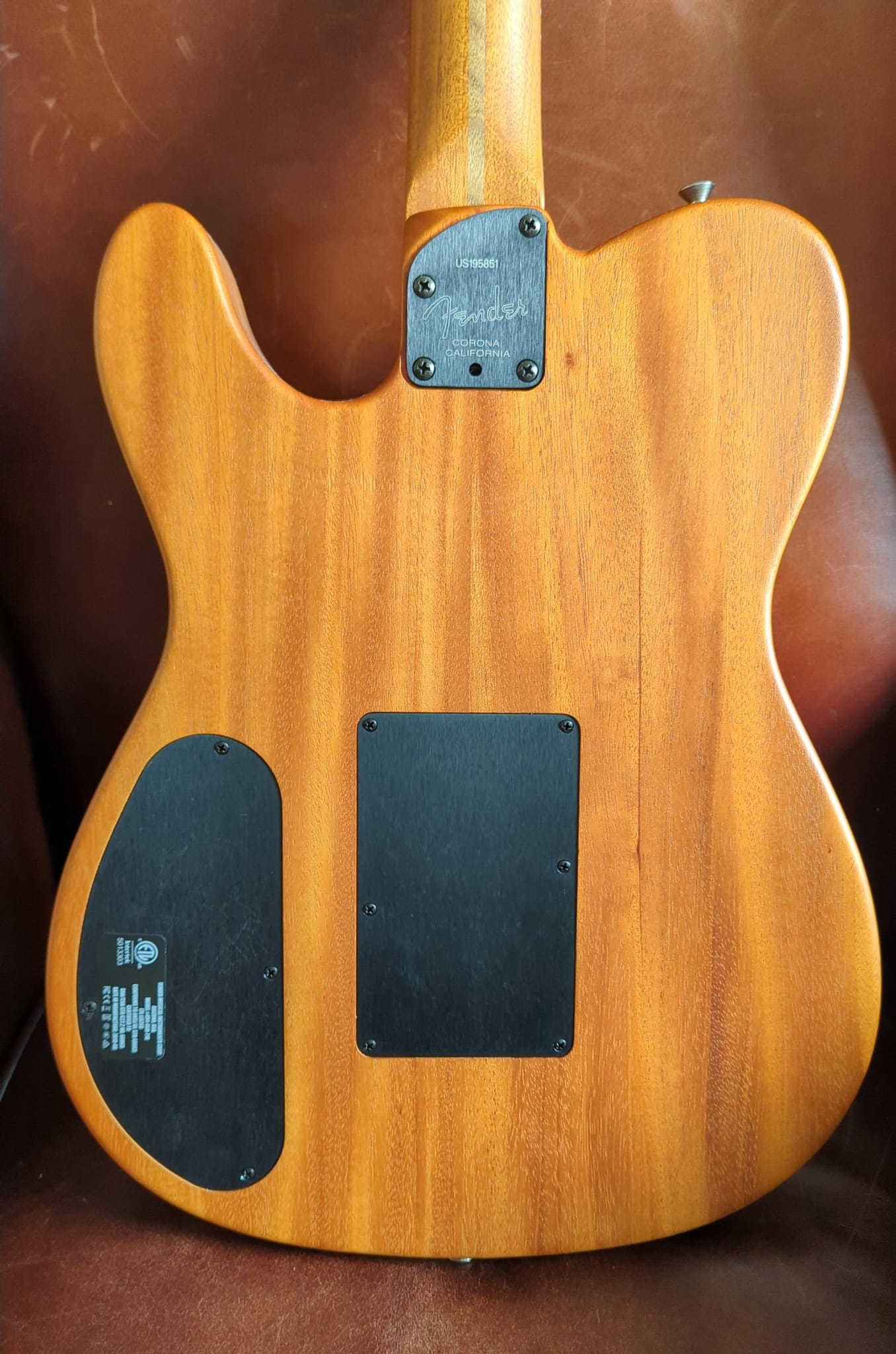 Fender USA Acoustasonic Telecaster - Natural (Used) - Richards Guitars Of Stratford Upon Avon