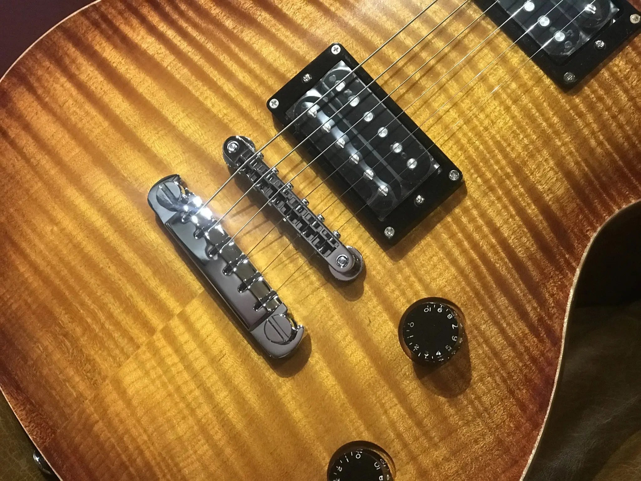 FGN Expert Flame, Electric Guitar, Vintage Violin (VV) EFLFMR With Hard Case - Richards Guitars Of Stratford Upon Avon