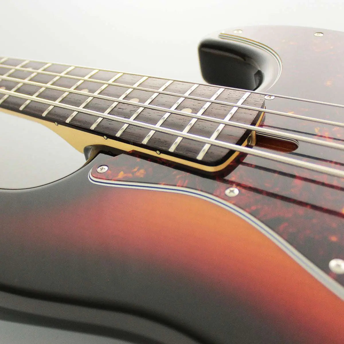 FGN Guitars Neoclassic JB 100R Alder 3 Tone Sunburst - Richards Guitars Of Stratford Upon Avon