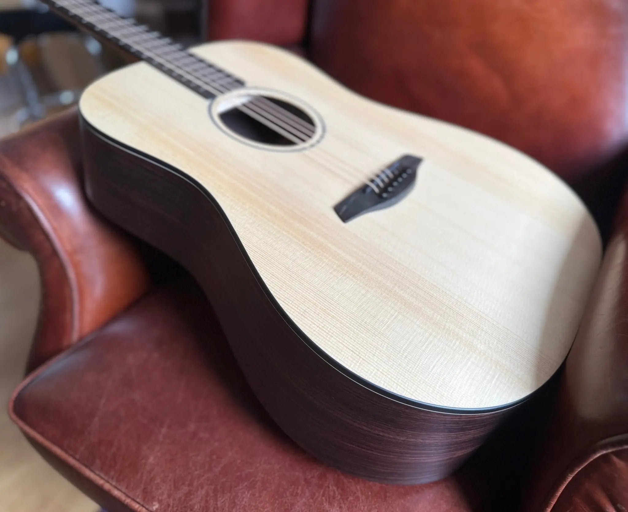 Furch Violet D ER Engelmann Spruce Top With Rosewood Back & Sides Acoustic Guitar (2025 CNR Active Upgrade Model) - Richards Guitars Of Stratford Upon Avon