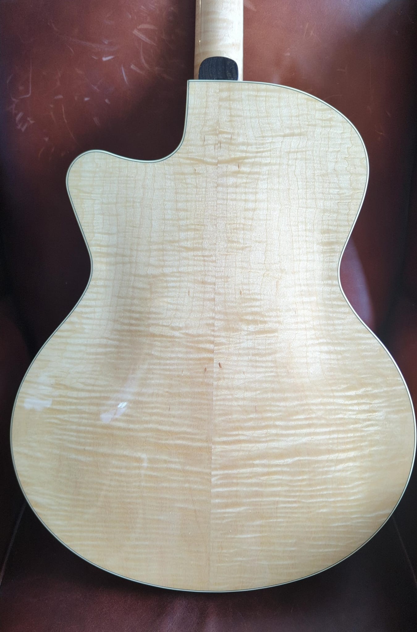 Godin 5th Avenue Jazz in Natural (Used) - Richards Guitars Of Stratford Upon Avon