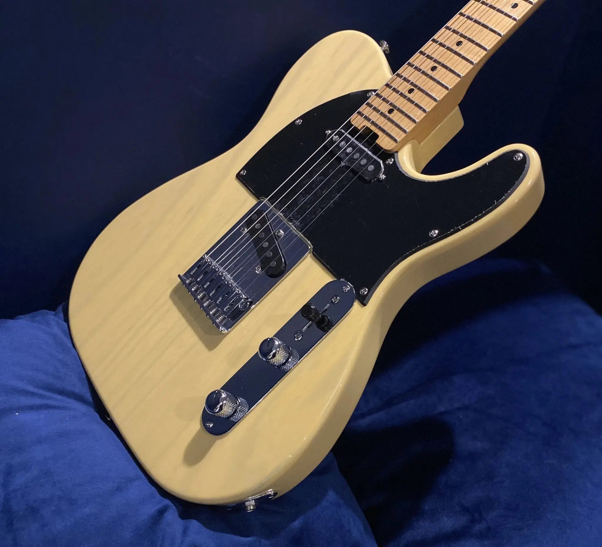 Gordon Smith Classic T "Standard" Vintage Blonde With Maple Board - Richards Guitars Of Stratford Upon Avon