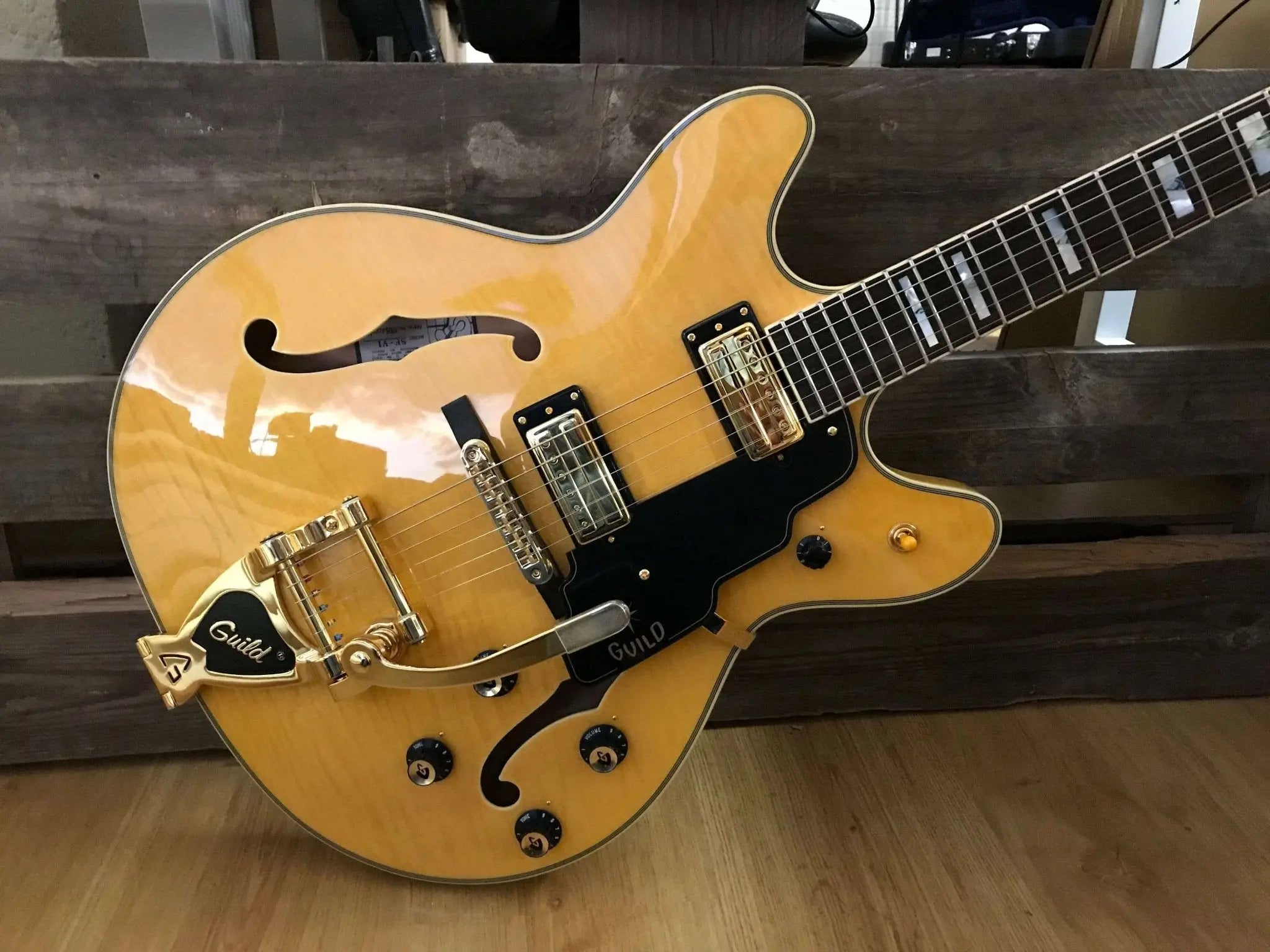 Guild STARFIRE VI FLAME MAPLE - Richards Guitars Of Stratford Upon Avon