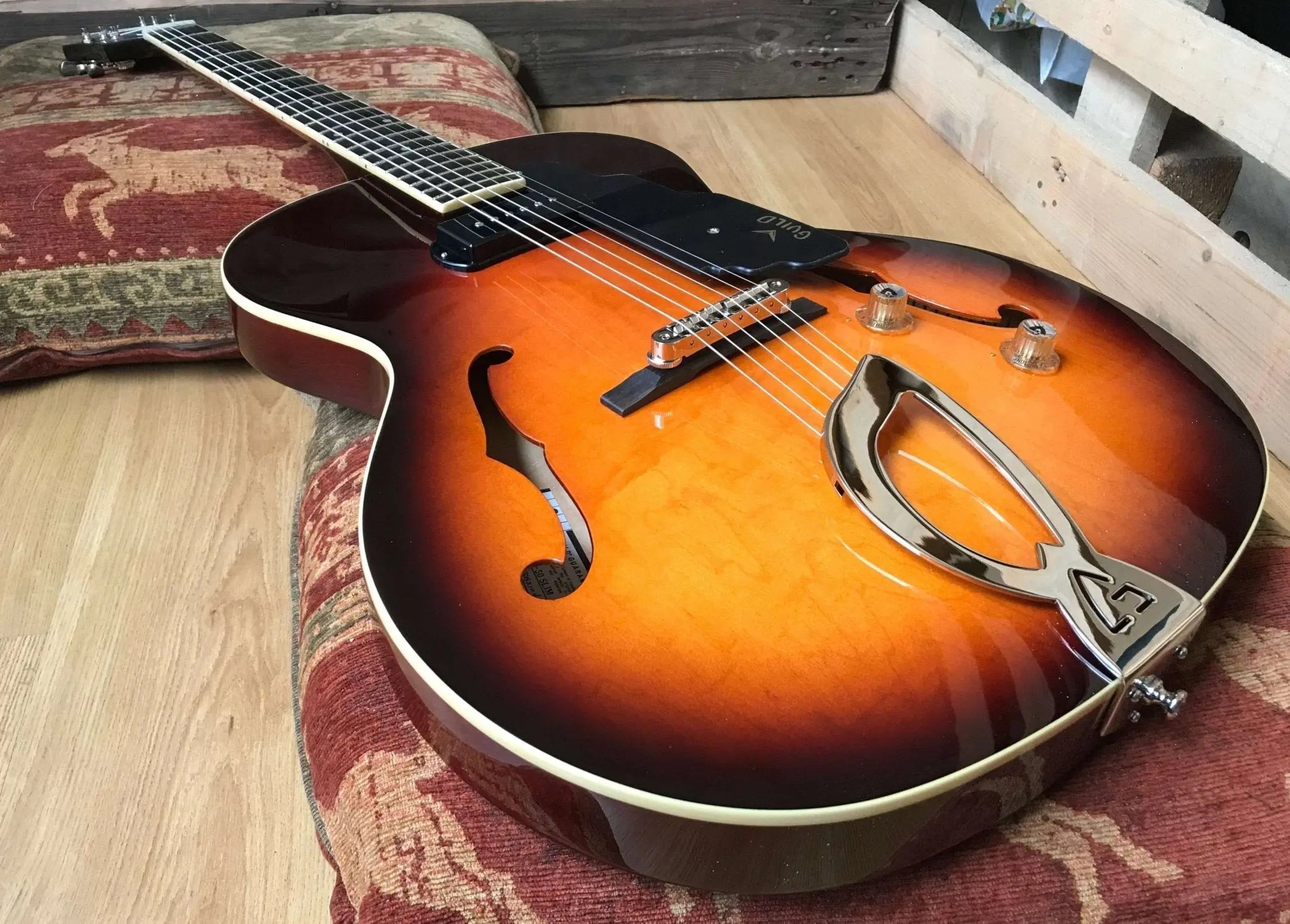 Guild T - 50 SLIM AB - Richards Guitars Of Stratford Upon Avon