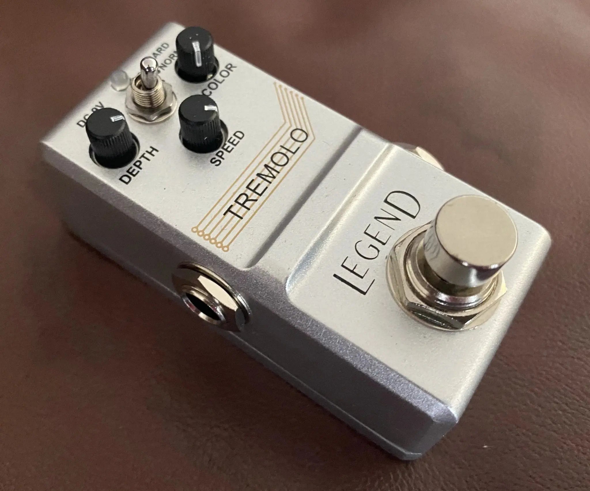 SMJ LEGEND Series Tremolo Pedal - Richards Guitars Of Stratford Upon Avon