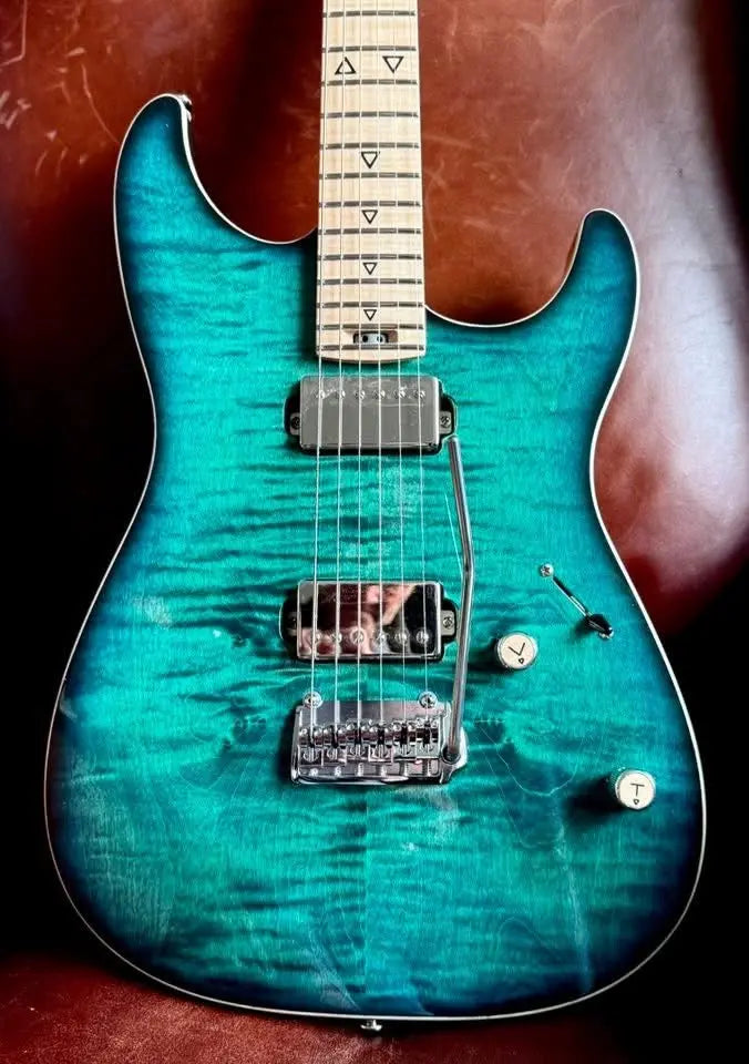 Valiant Soothsayer Malachite Alchemist Custom With Stainless Steel Frets Upgrade - Richards Guitars Of Stratford Upon Avon
