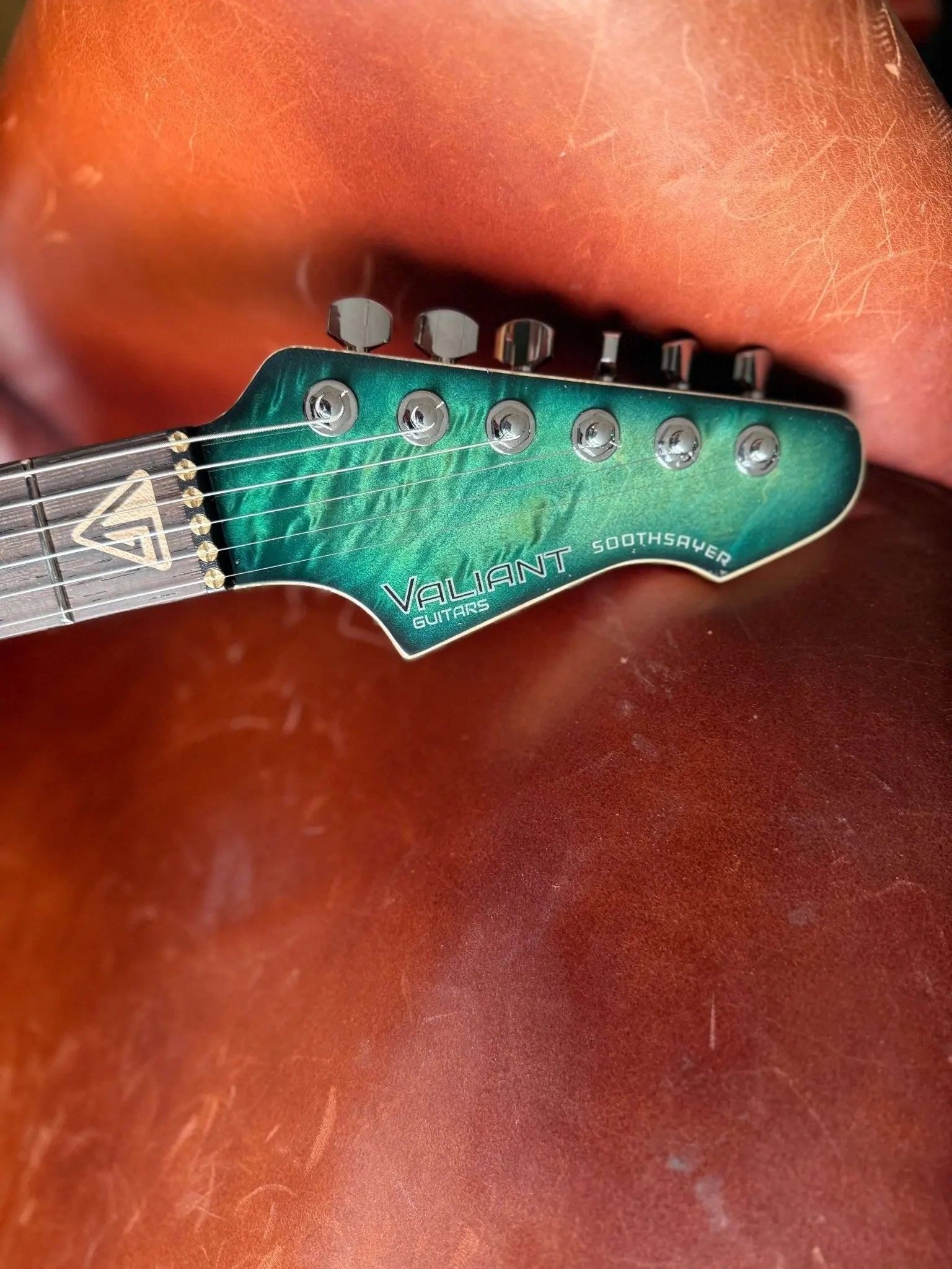 Valiant Soothsayer Malachite Alchemist P90 Custom With Stainless Steel Frets Upgrade - Richards Guitars Of Stratford Upon Avon