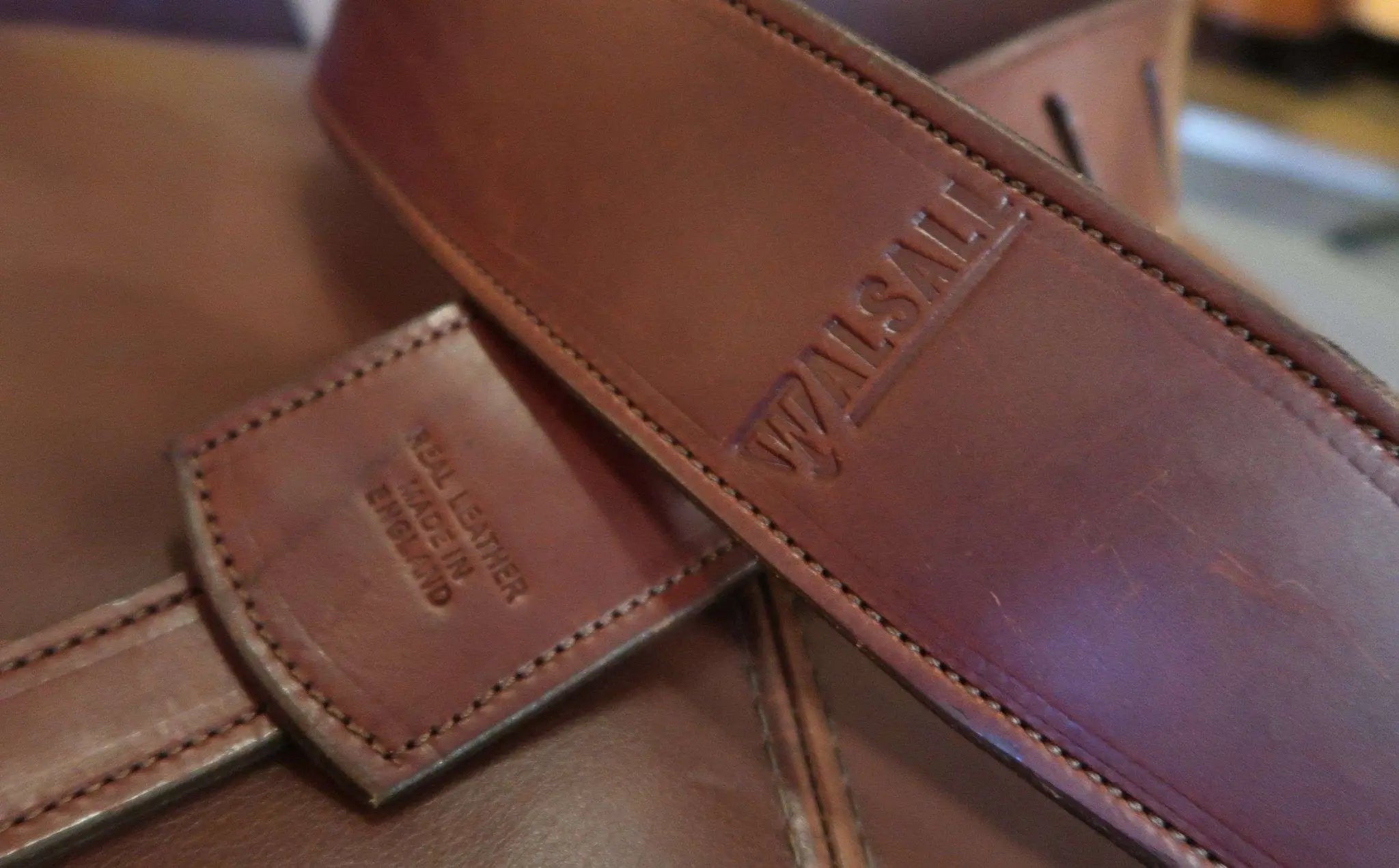 Walsall Limited Edition Italian Dakota Leather Guitar Strap - Richards Guitars Of Stratford Upon Avon