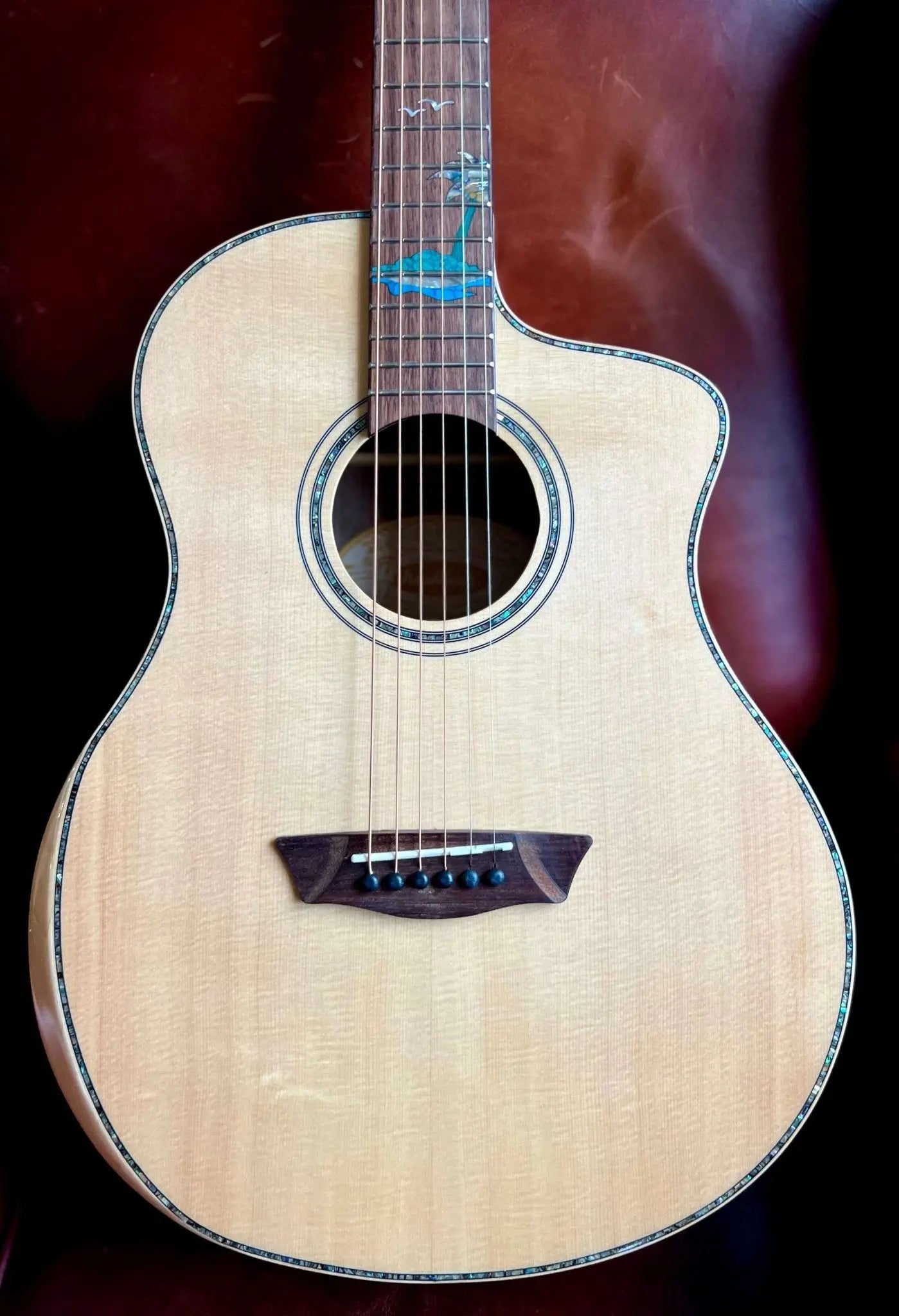 Washburn Bella Tono ALLURE SC56S - Natural Electro Acoustic Guitar - Richards Guitars Of Stratford Upon Avon