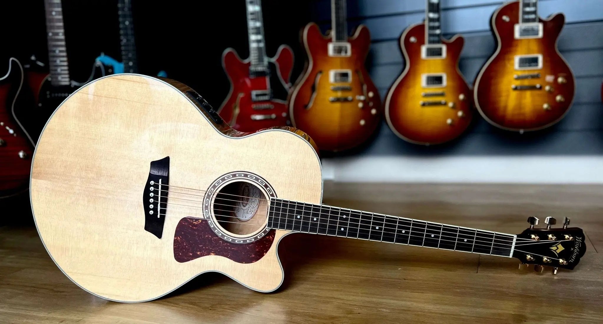 Washburn J40SCE - Jumbo - Natural Gloss Acoustic Guitar - Richards Guitars Of Stratford Upon Avon