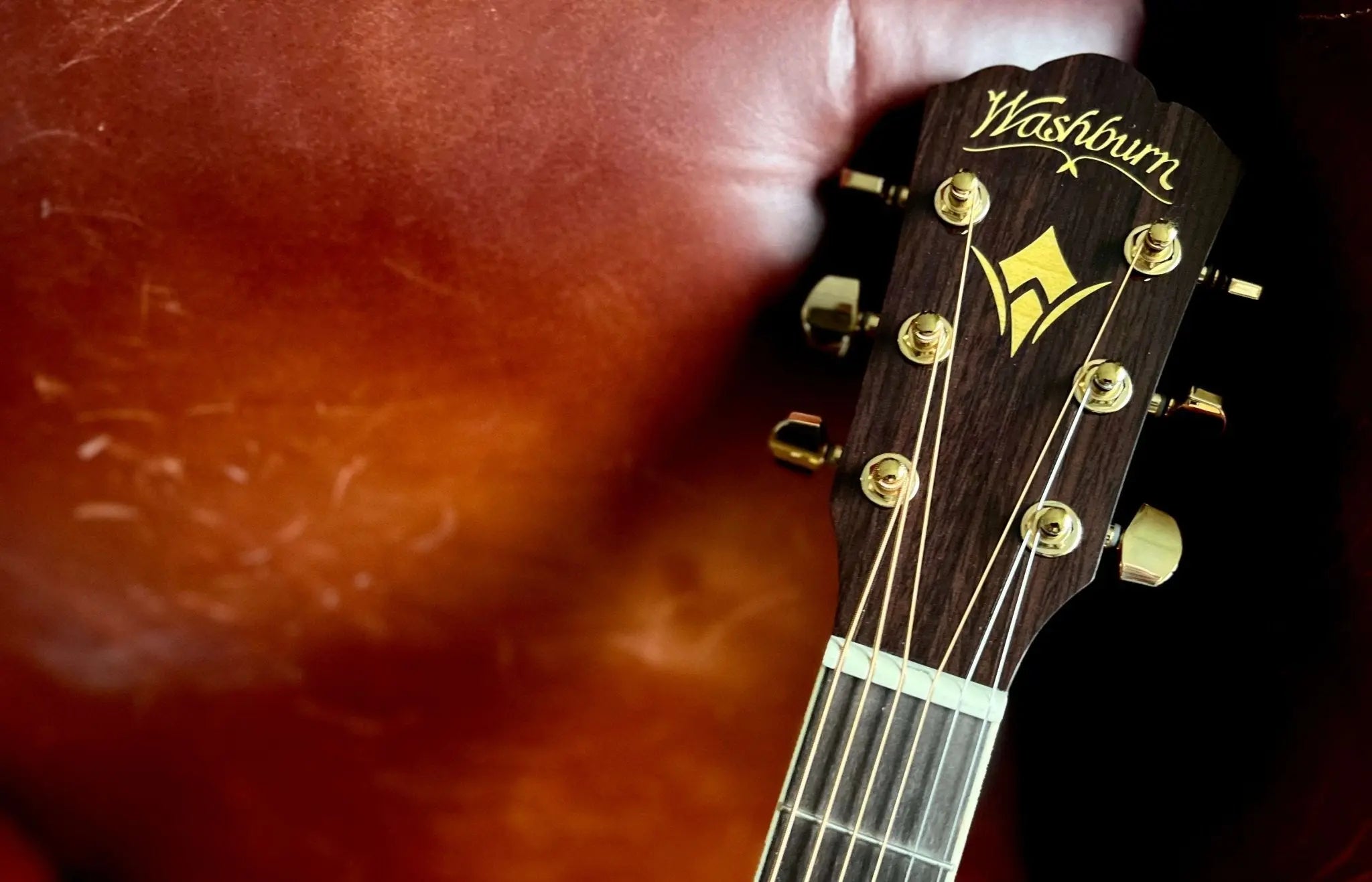 Washburn J40SCE - Jumbo - Natural Gloss Acoustic Guitar - Richards Guitars Of Stratford Upon Avon