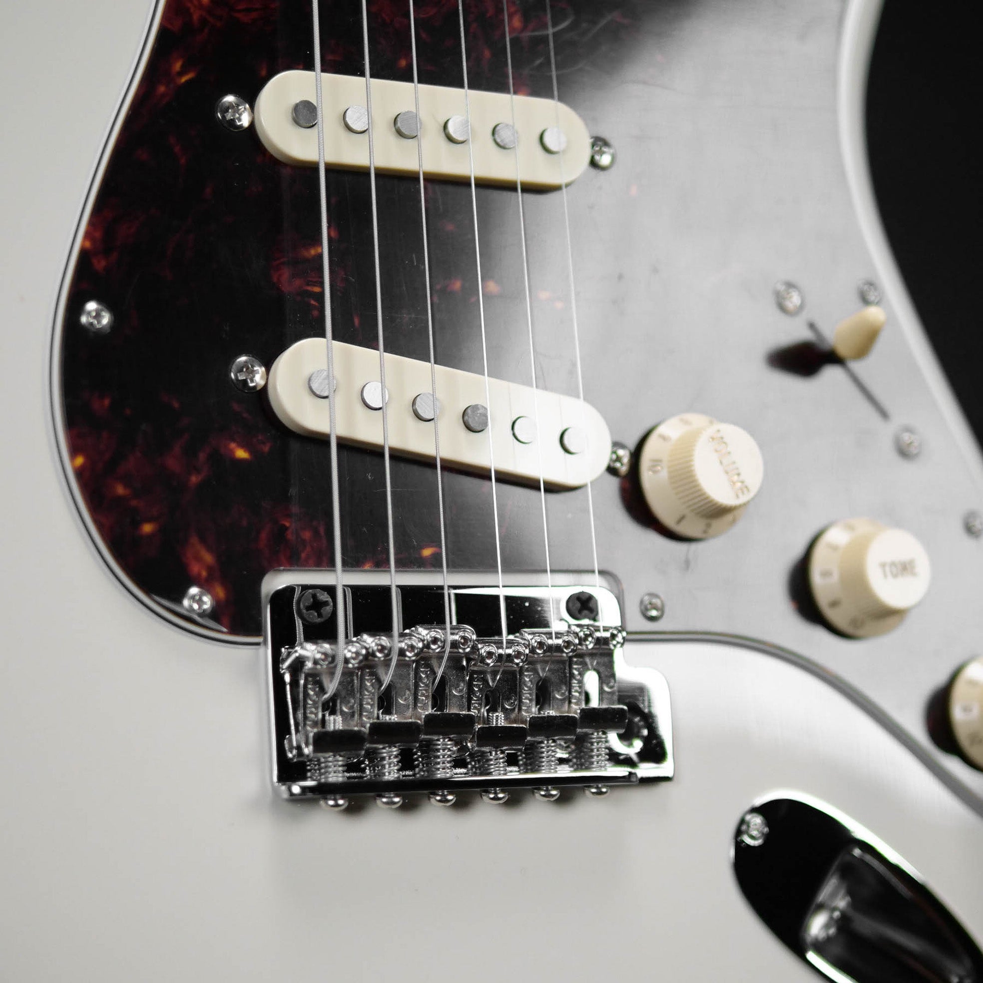 The History of the Fujigen Produced FenderStratocaster