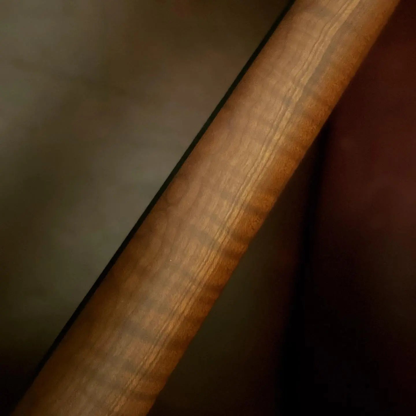 AAAAA chocolate roas - Richards Guitars Of Stratford Upon Avon