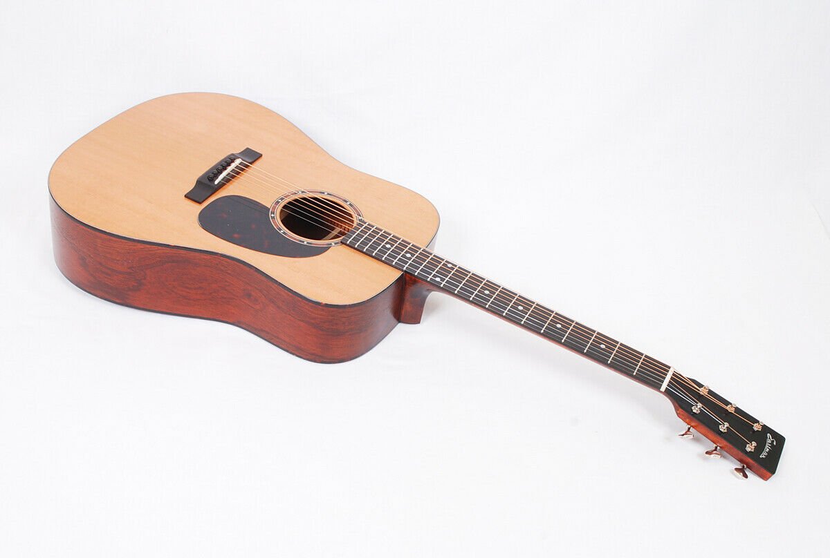 Best Acoustic Guitar Under £500.   The Award Winning Eastman E2D CD - Richards Guitars Of Stratford Upon Avon