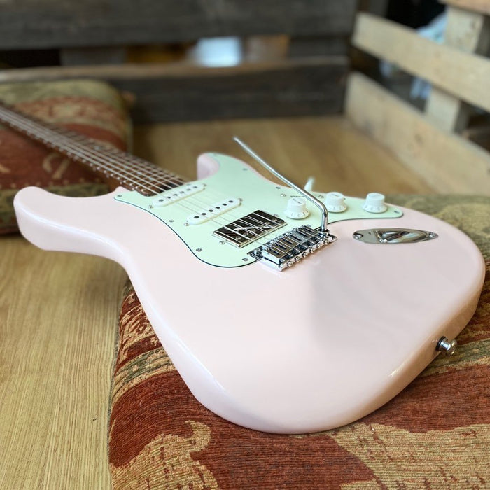 Doesn’t get any mo - Richards Guitars Of Stratford Upon Avon