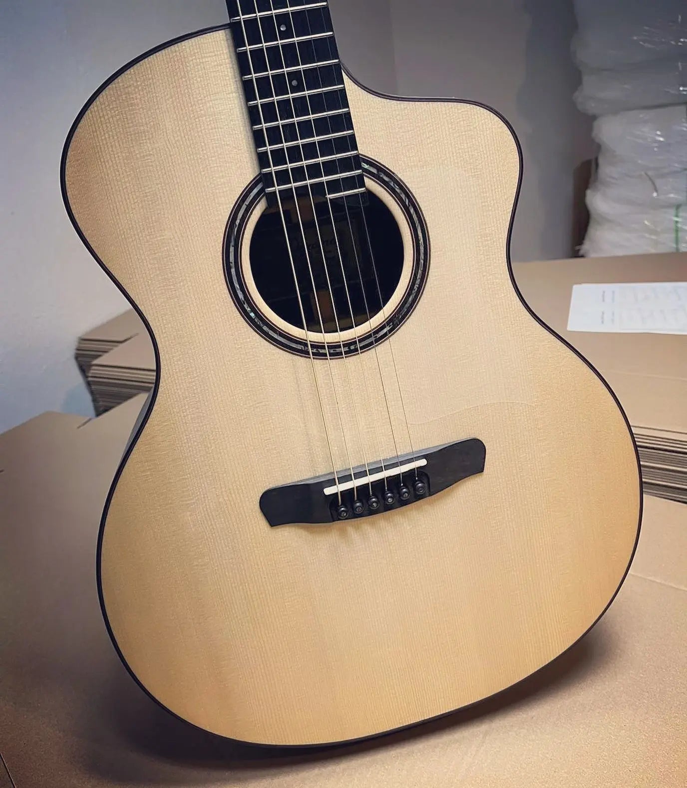 #dowinaguitars Rosew - Richards Guitars Of Stratford Upon Avon