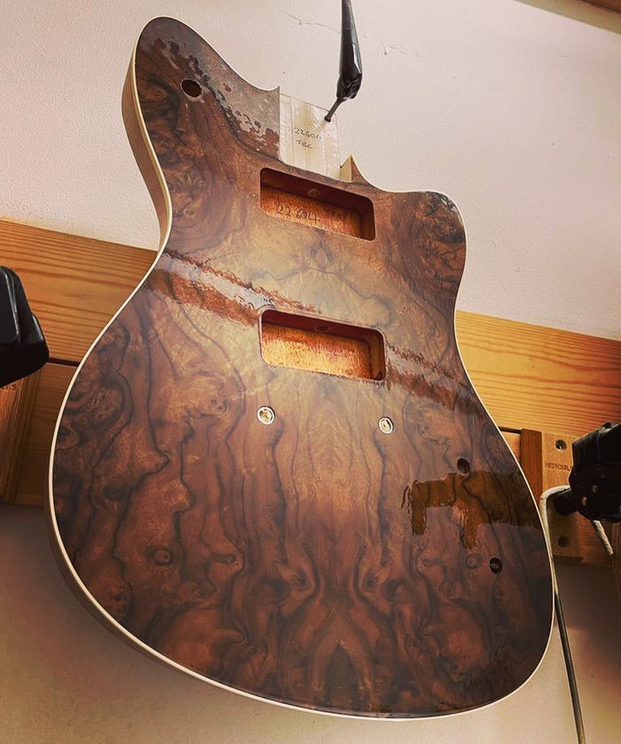 #gordonsmithguitars - Richards Guitars Of Stratford Upon Avon