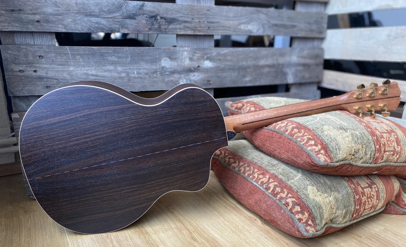 Richards Guide To Acoustic Guitar Tonewoods:  Rosewood - Richards Guitars Of Stratford Upon Avon