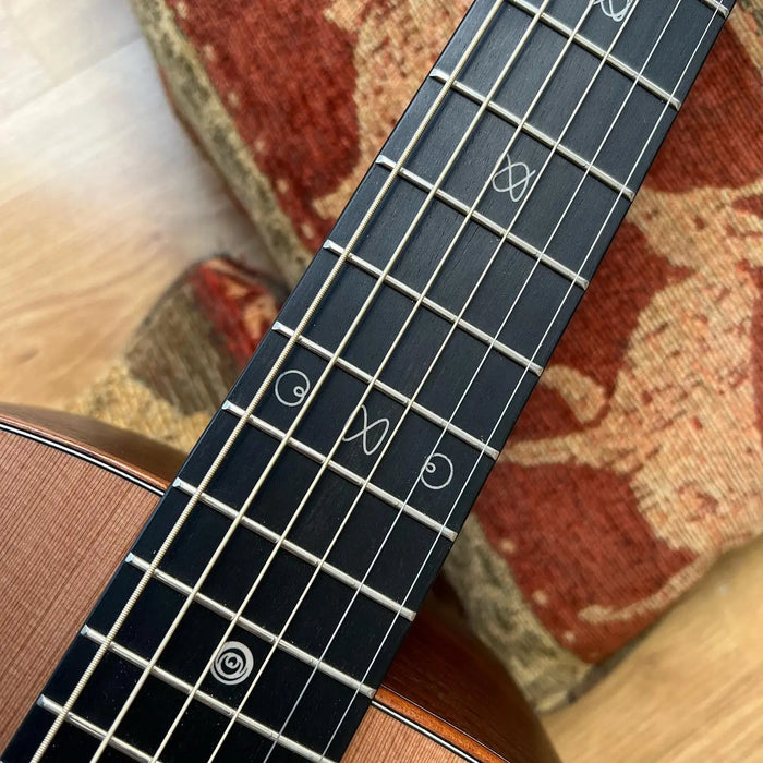 The Aura Is Here!  The First Ever & We Be Keeping It :) - Richards Guitars Of Stratford Upon Avon