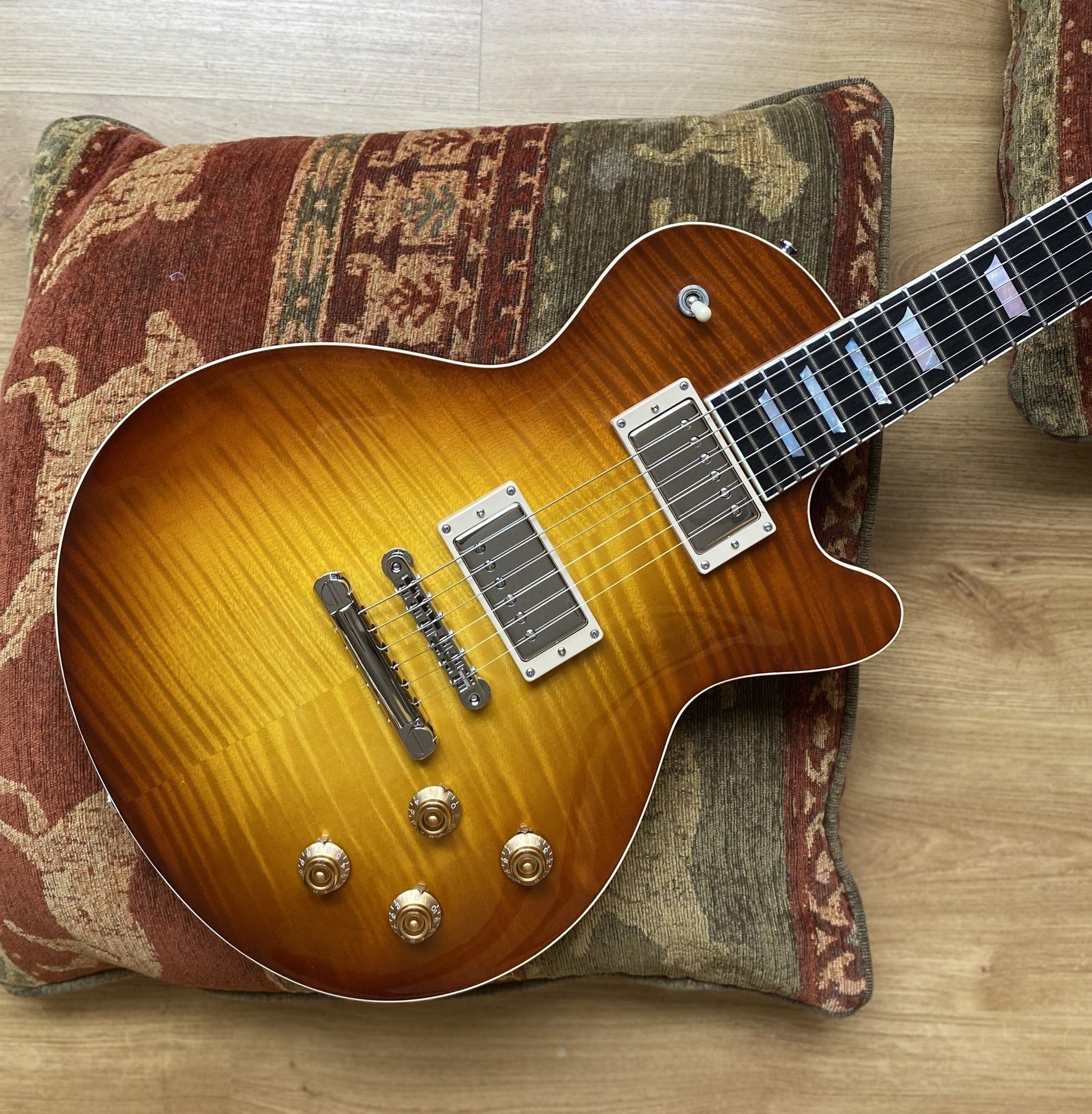 Eastman Electric Guitars - The UKs Top Specialist