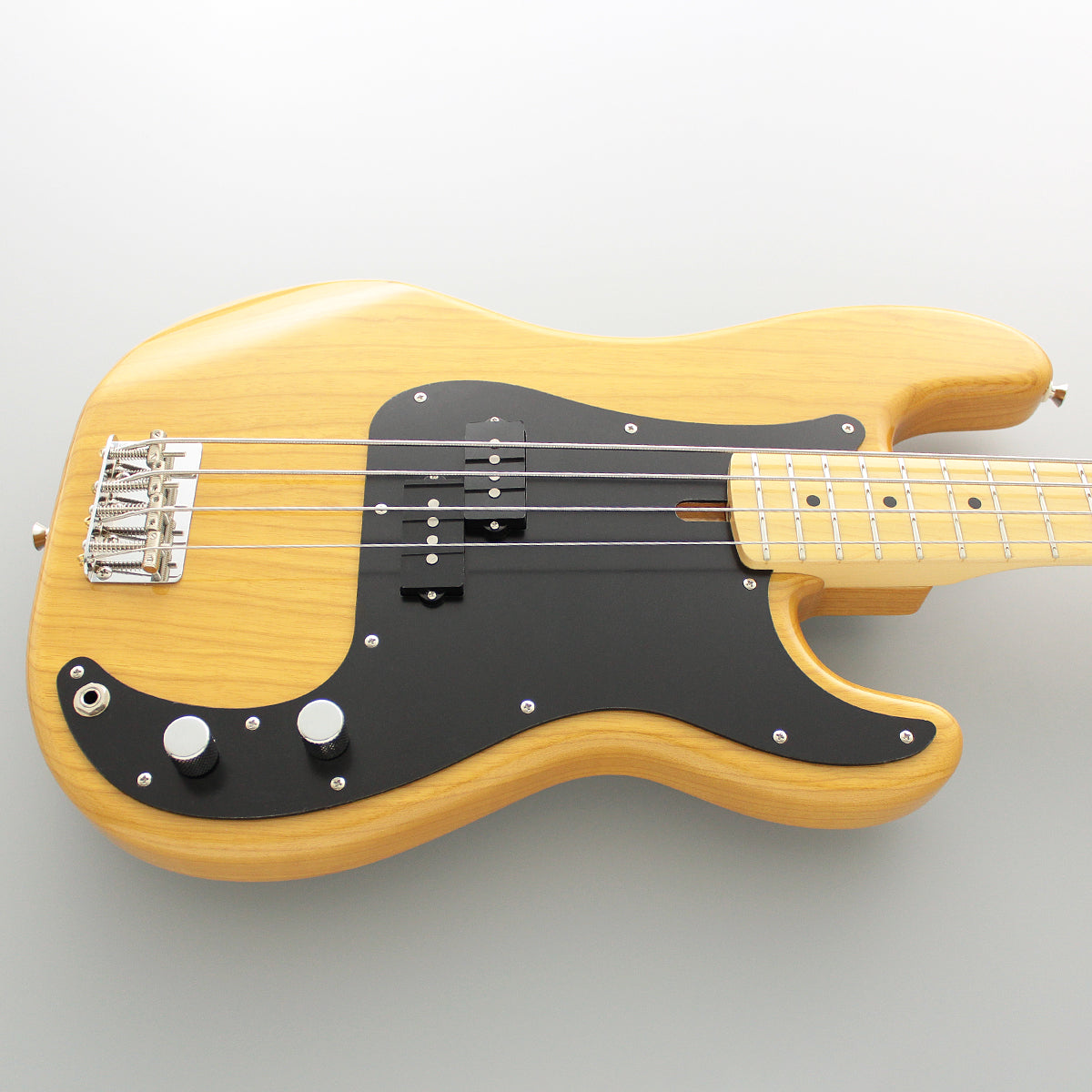 FGN Guitars Neoclassic PB 100M Ash Vintage Natural, Bass Guitar for sale at Richards Guitars.