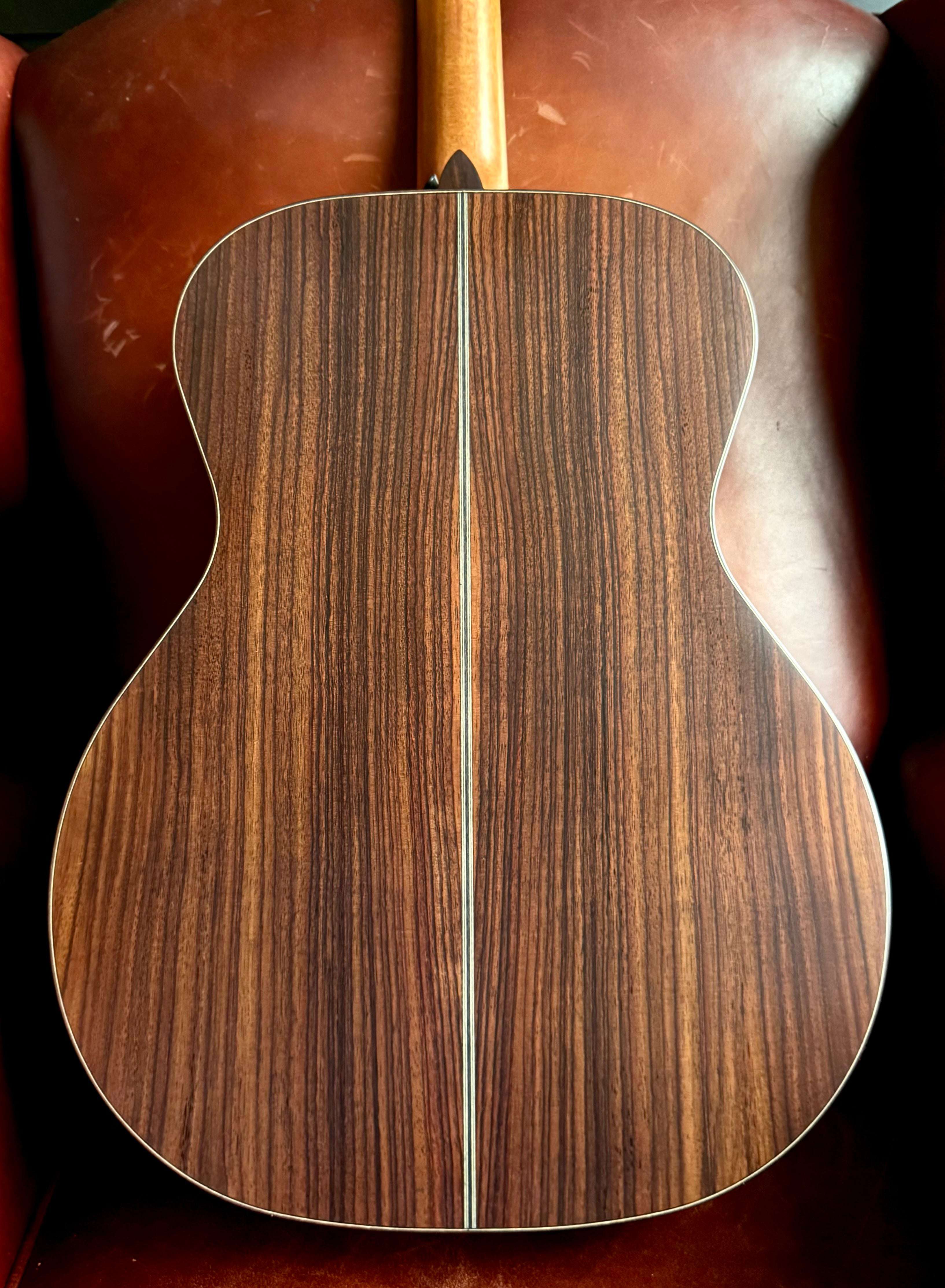 Kremona R35E, Electro Acoustic Guitar for sale at Richards Guitars.