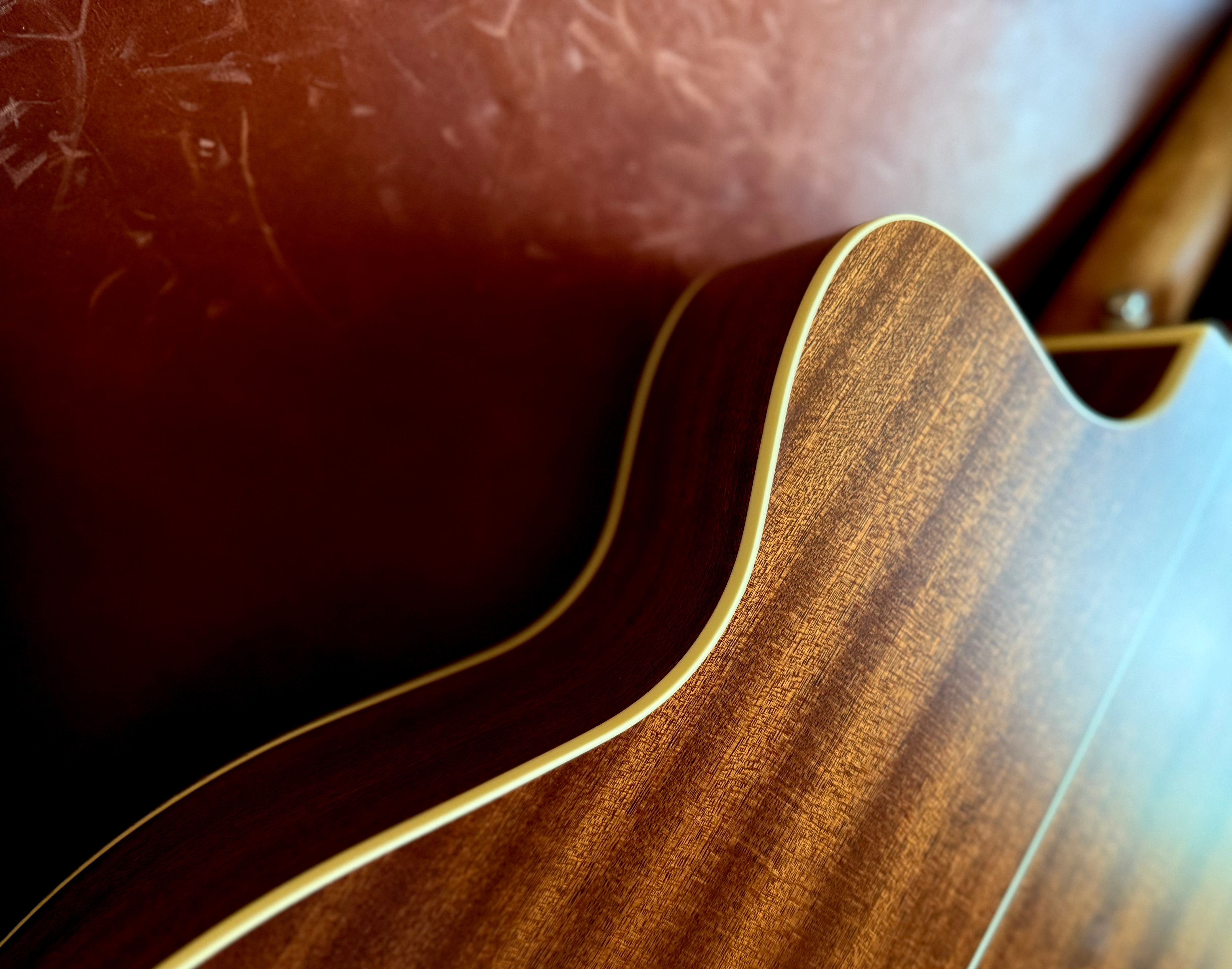 Cort ESSENCE-OC4 NSG Electro Acoustic Guitar