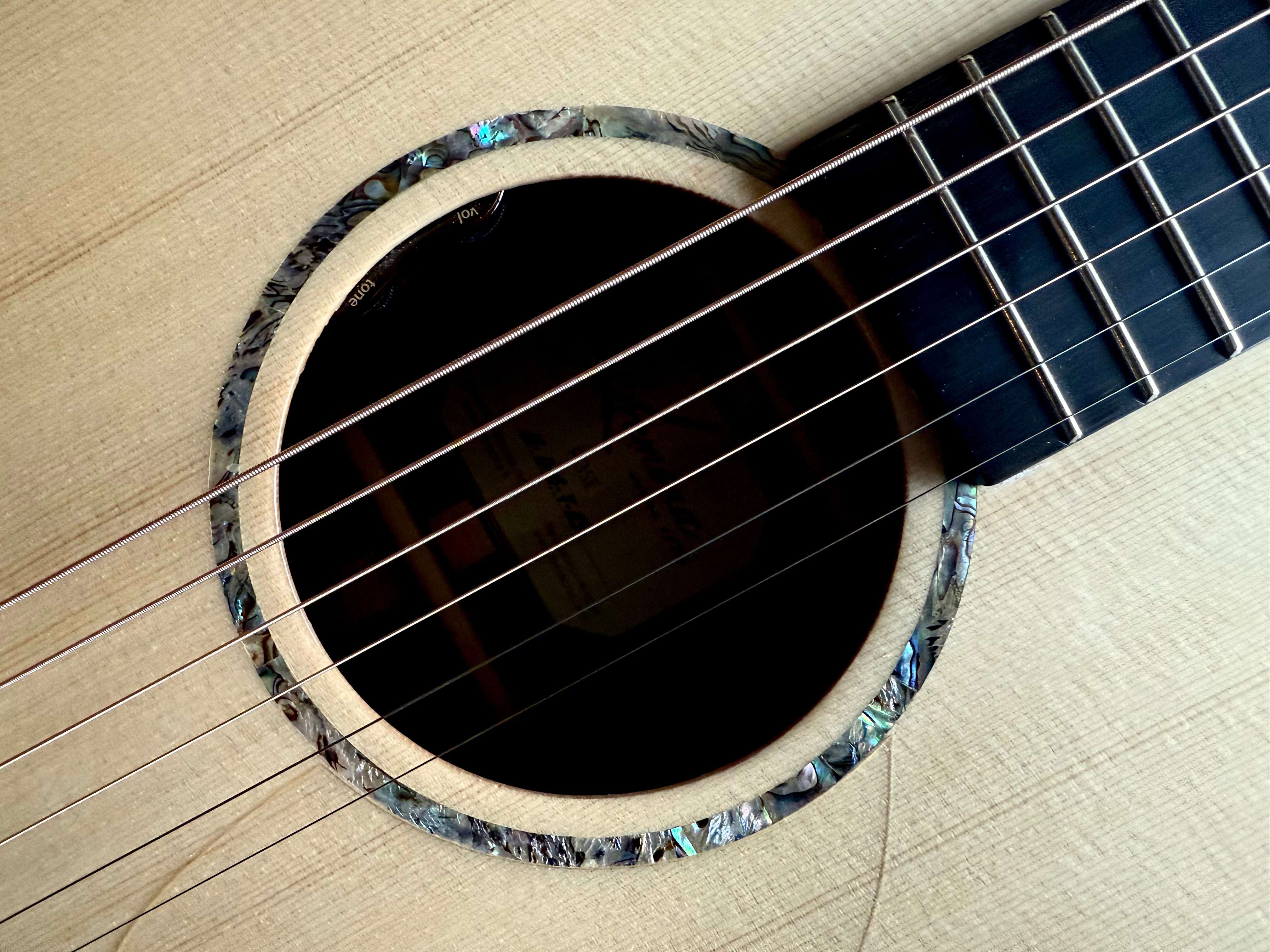 Kremona R35E, Electro Acoustic Guitar for sale at Richards Guitars.