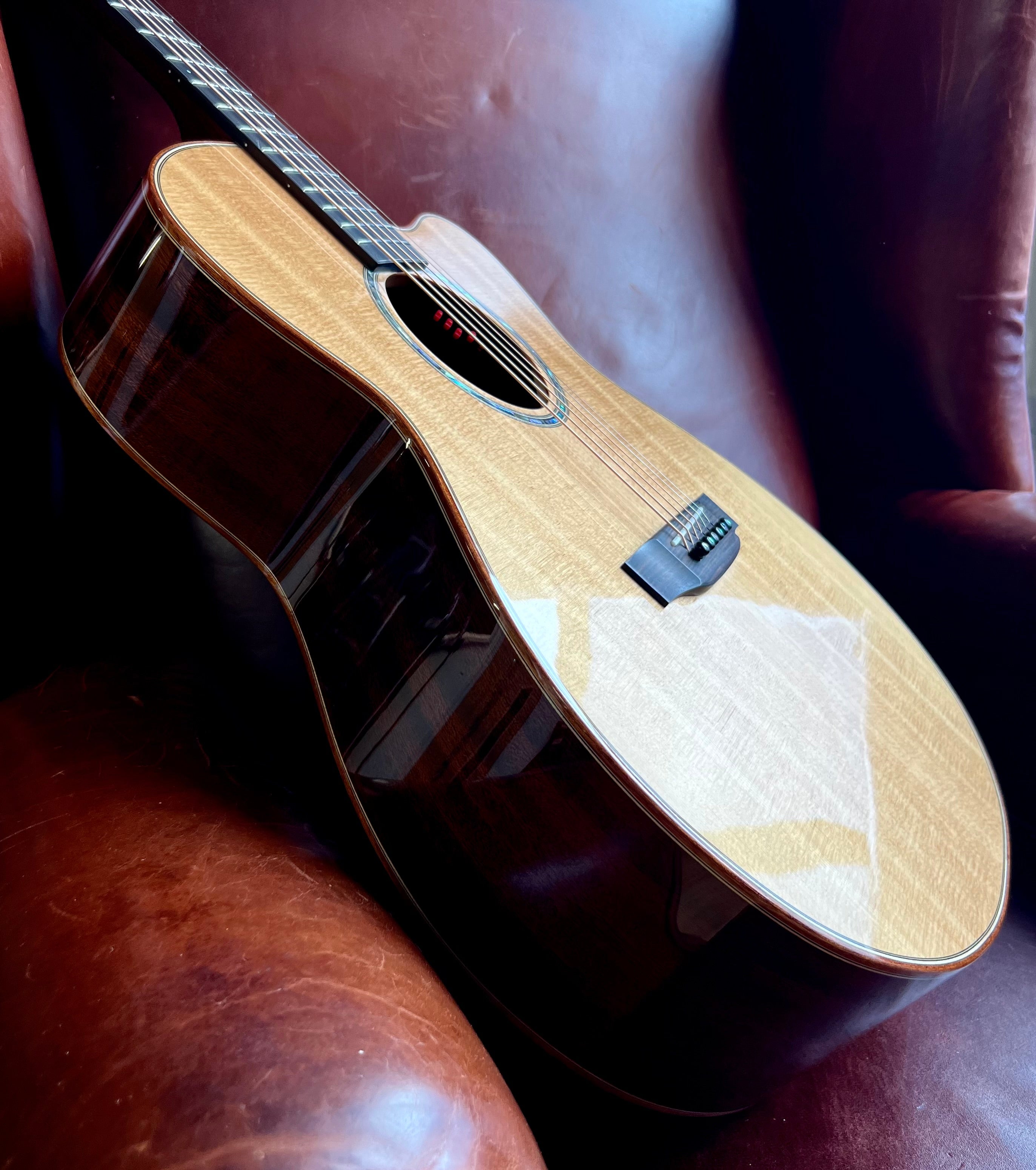 Auden Austin Mahogany Cutaway, Electro Acoustic Guitar for sale at Richards Guitars.