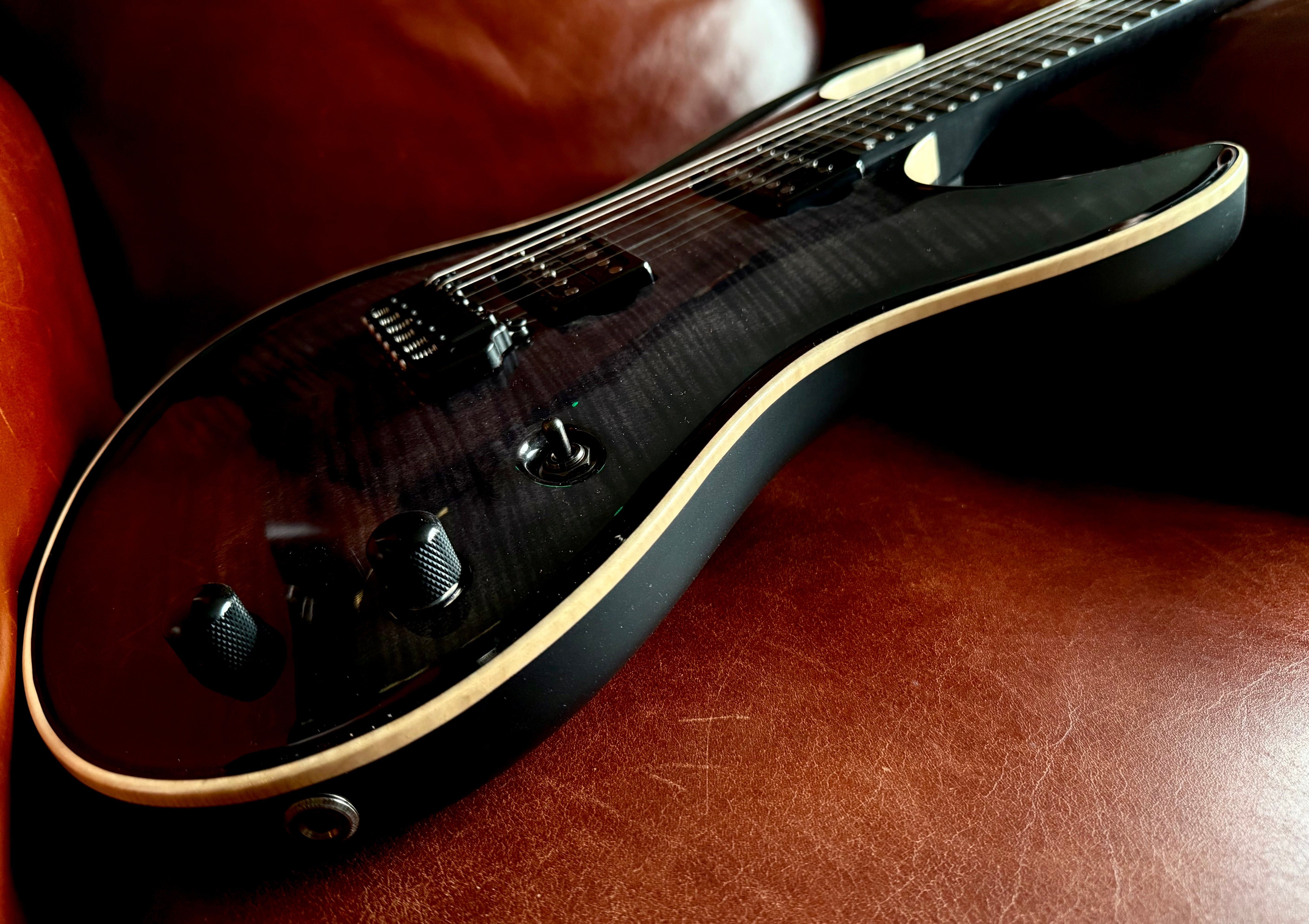 Valenti Nebula Dark Night Custom : Hand Made In Italy Richards Guitars Of Stratford Upon Avon