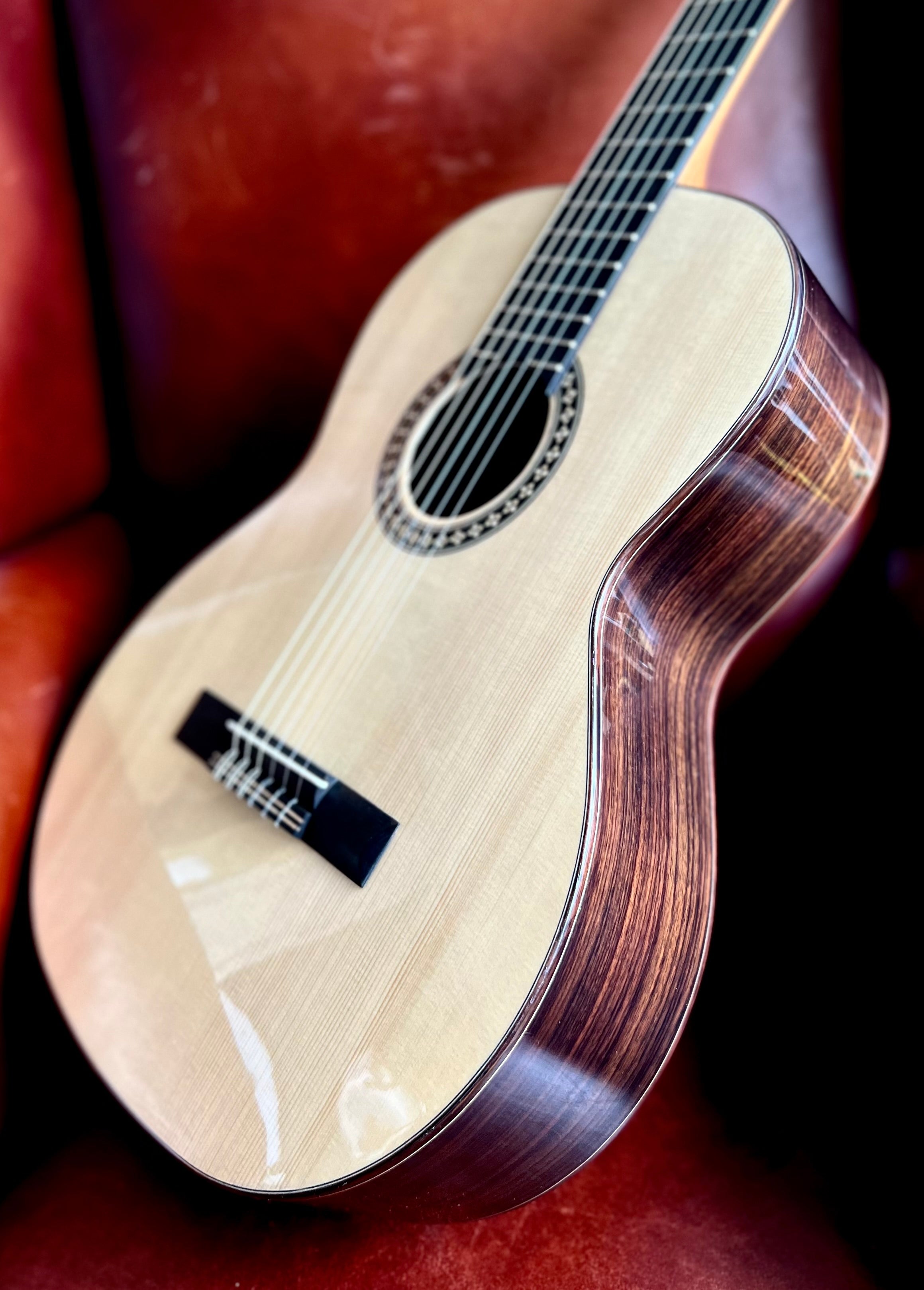 Kremona ROMIDA RD S Classic Guitar, Solid Spruce, Solid Indian Rosewood, Nylon Strung Guitar for sale at Richards Guitars.