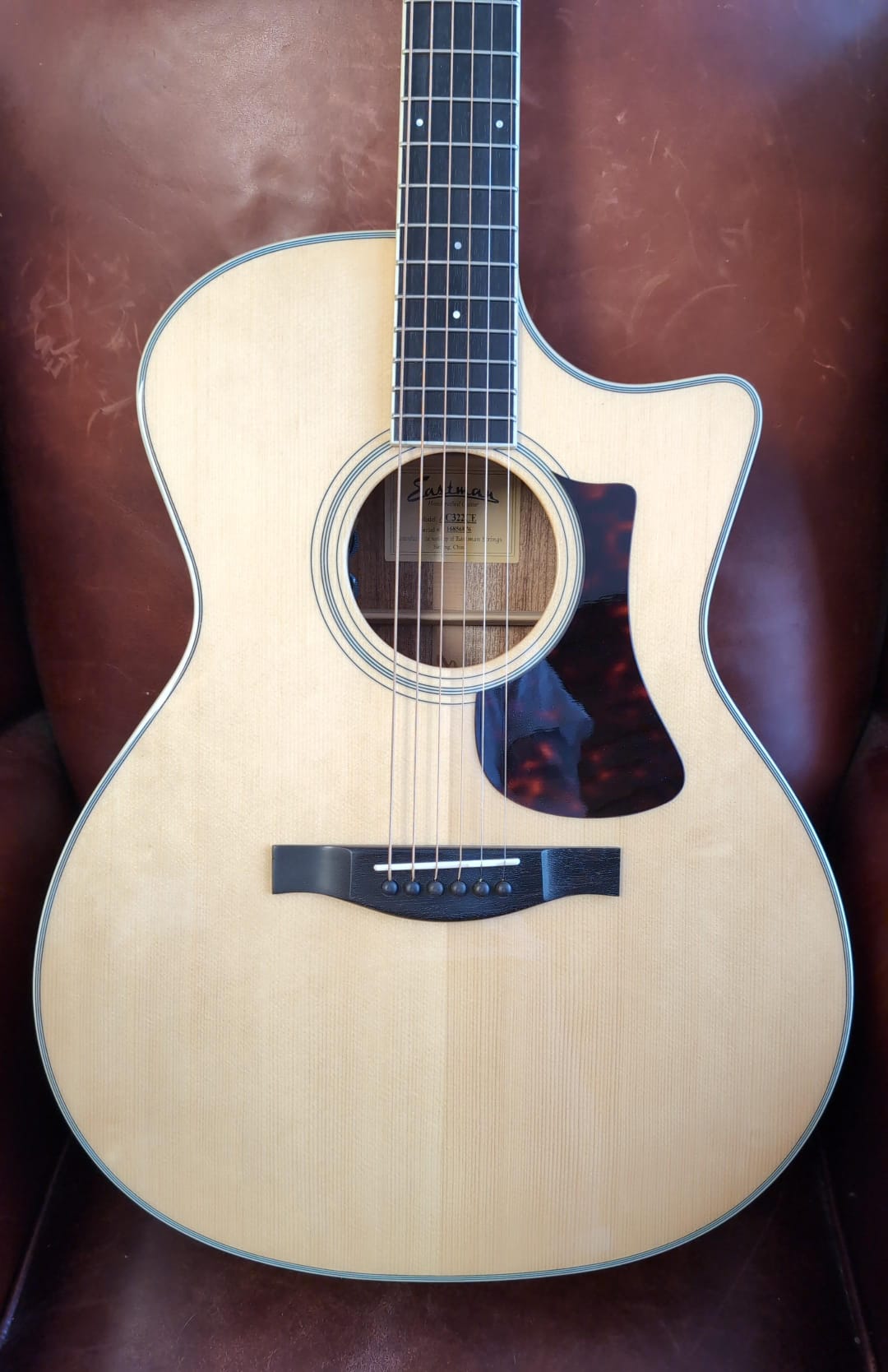 Buy Eastman AC322CE (B-stock) 