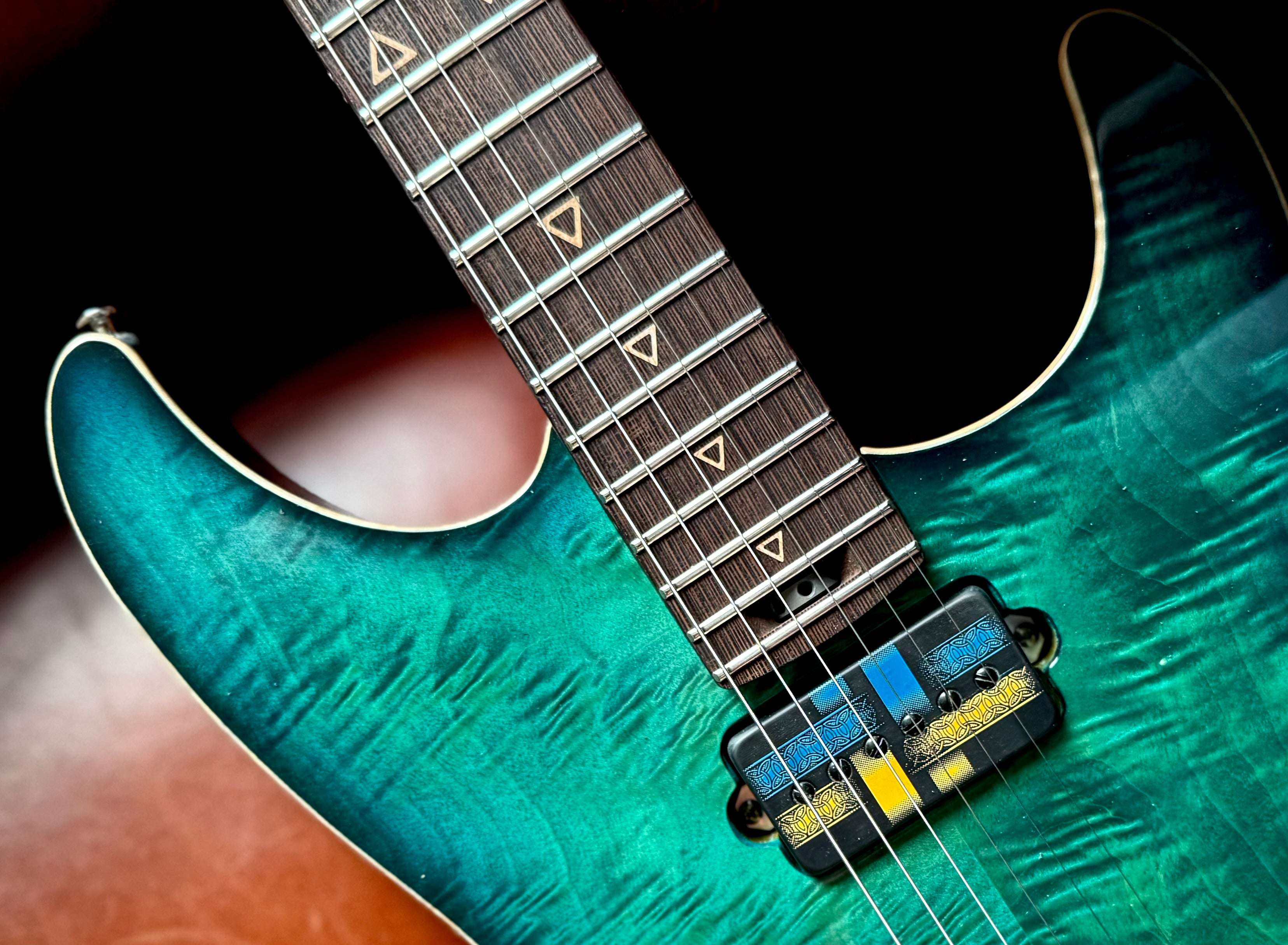Valiant Soothsayer Malachite Alchemist P90 Custom