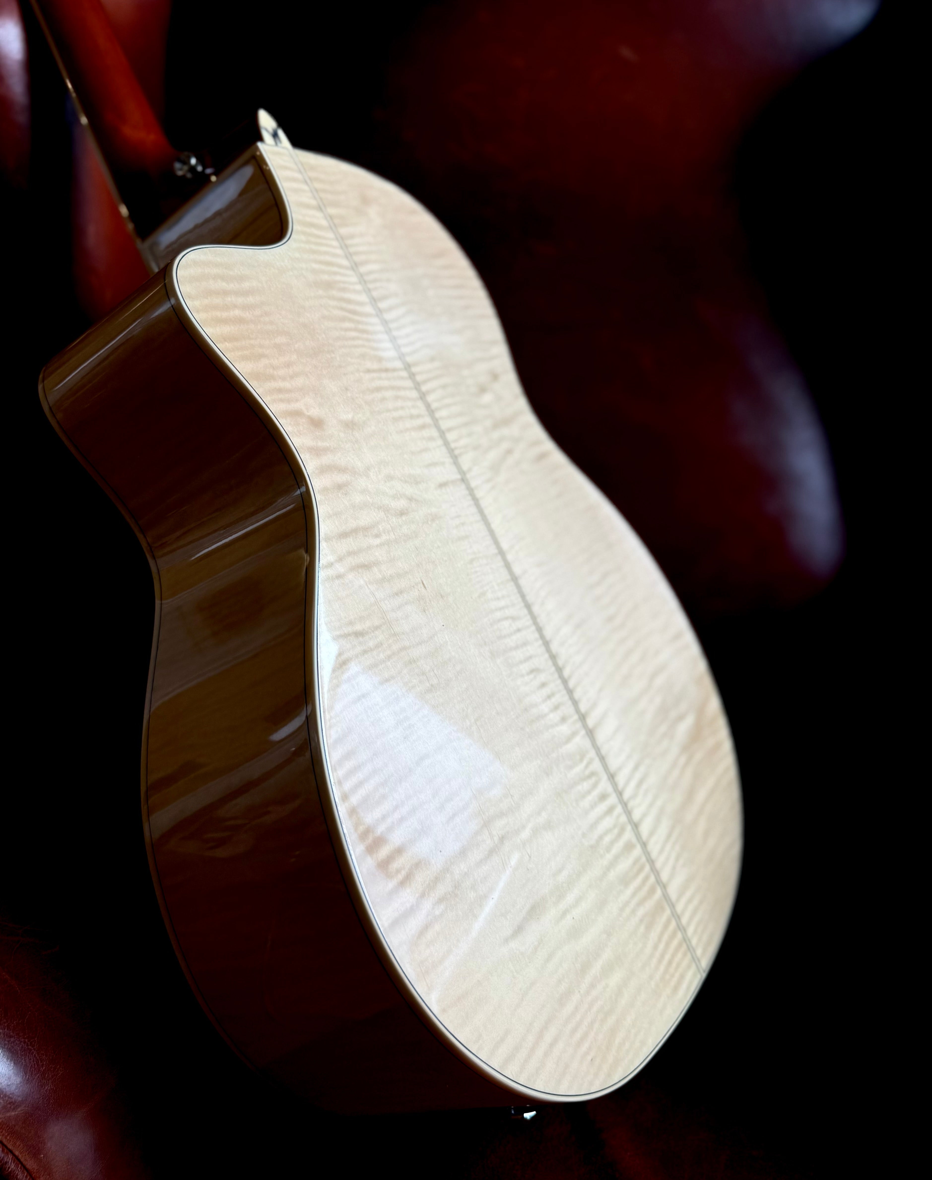Washburn AG40CE Grand Auditorium - Natural Electro Acoustic Guitar w' £225 Custom Pro Setup Package Included