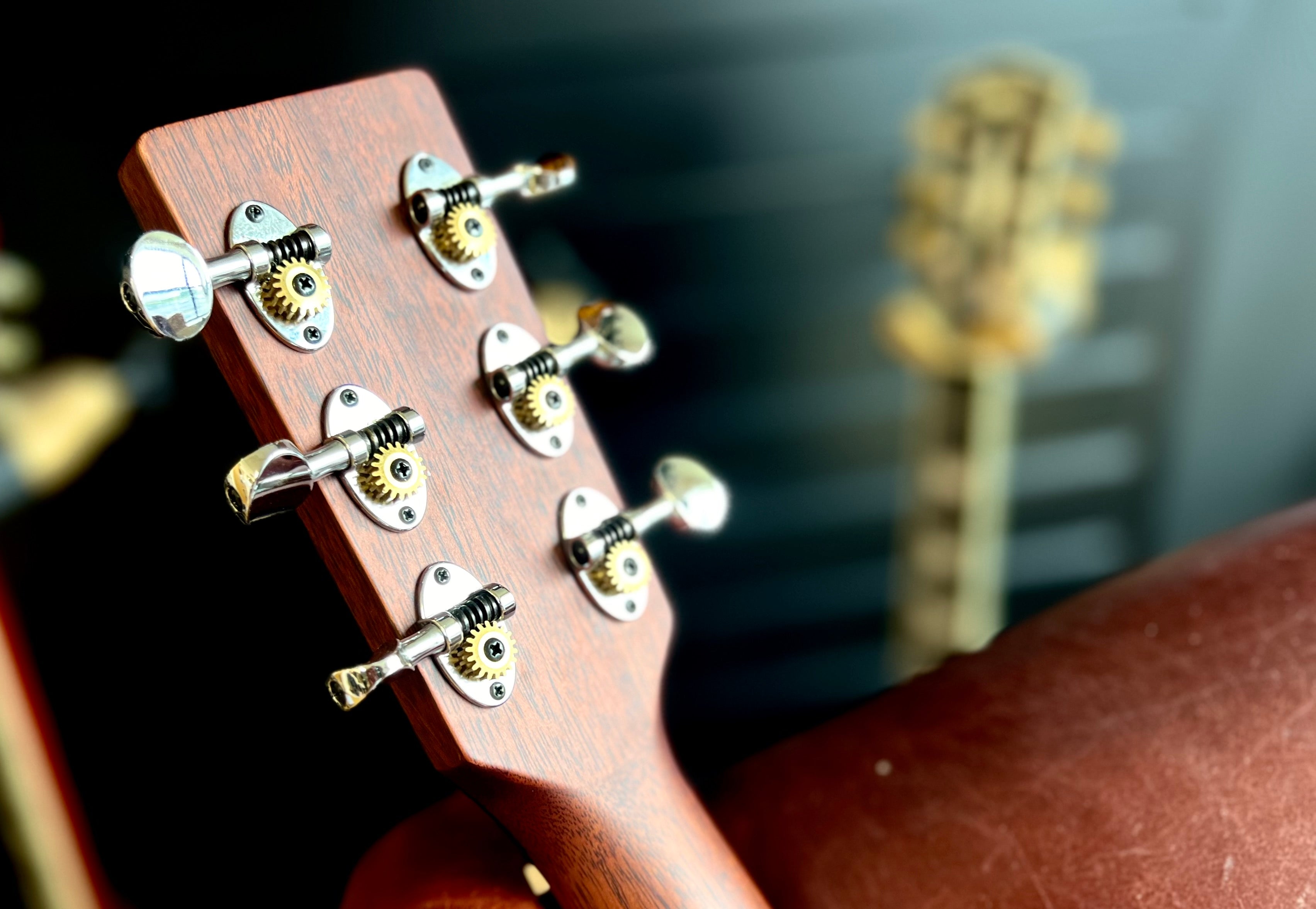 Auden Austin Mahogany Cutaway, Electro Acoustic Guitar for sale at Richards Guitars.