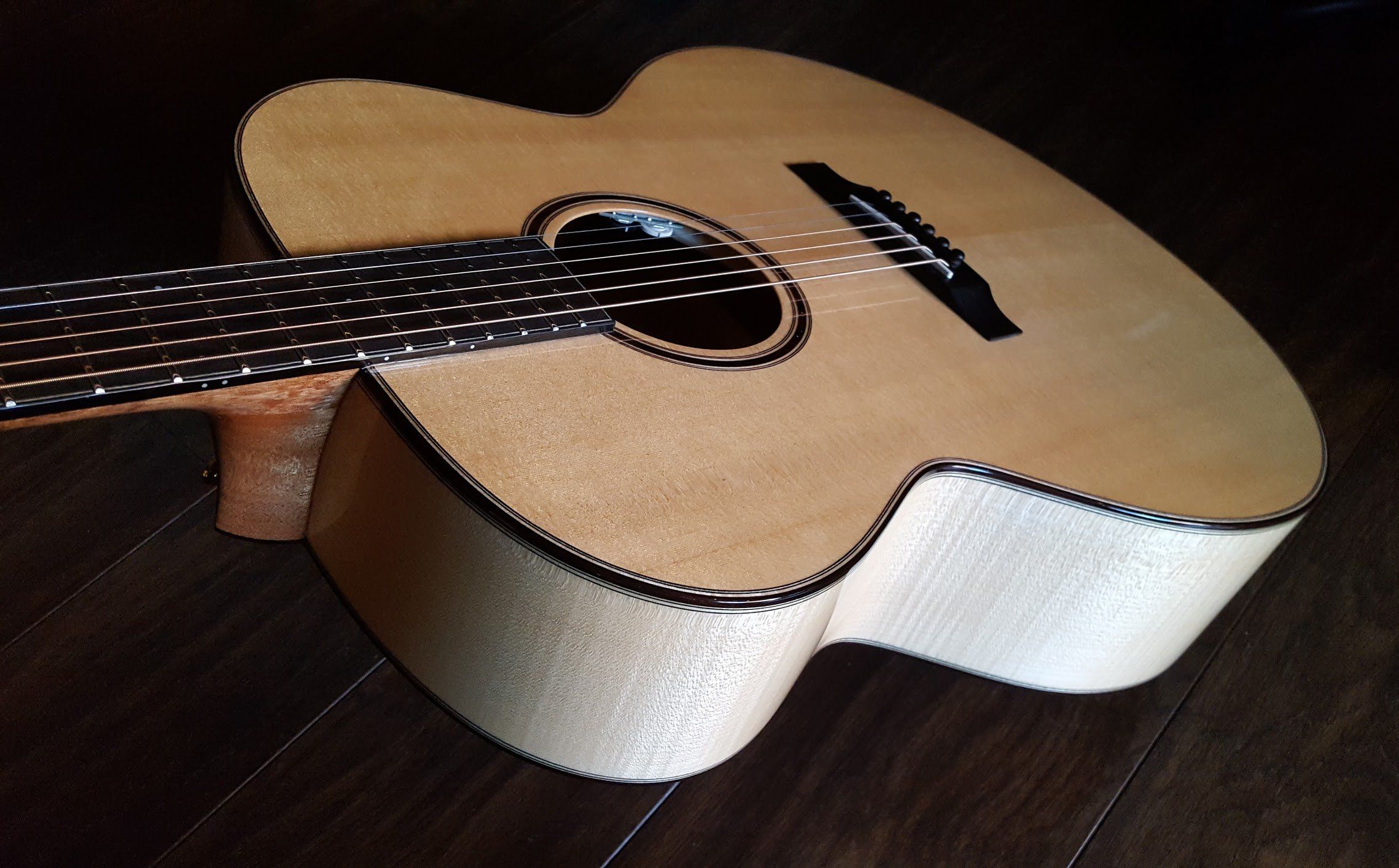 AUDEN MAPLE SERIES – GRACE JUMBO, Electro Acoustic Guitar for sale at Richards Guitars.