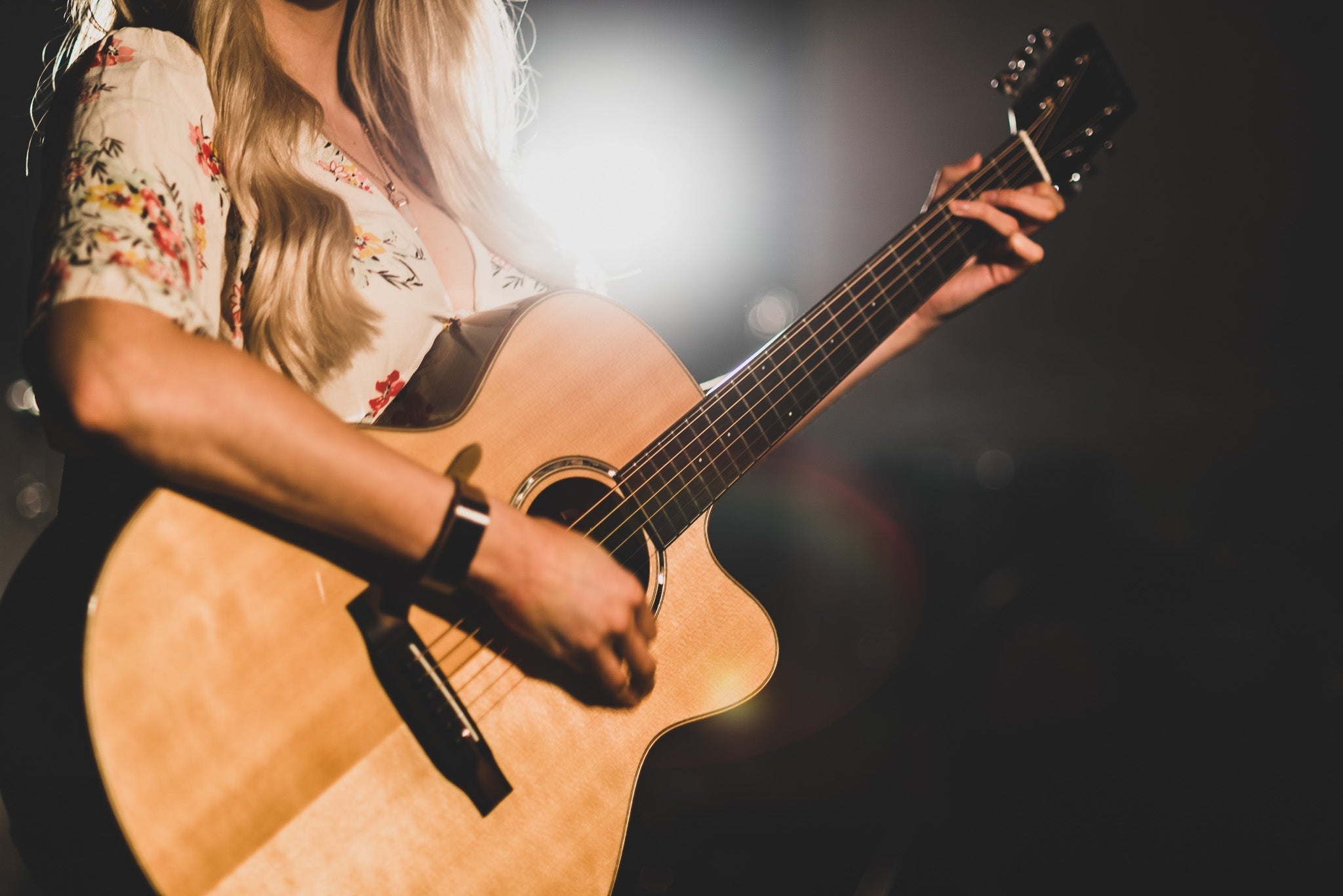 Auden Rosewood Bowman Spruce Top Cutaway Electro Acoustic Guitar, Electro Acoustic Guitar for sale at Richards Guitars.