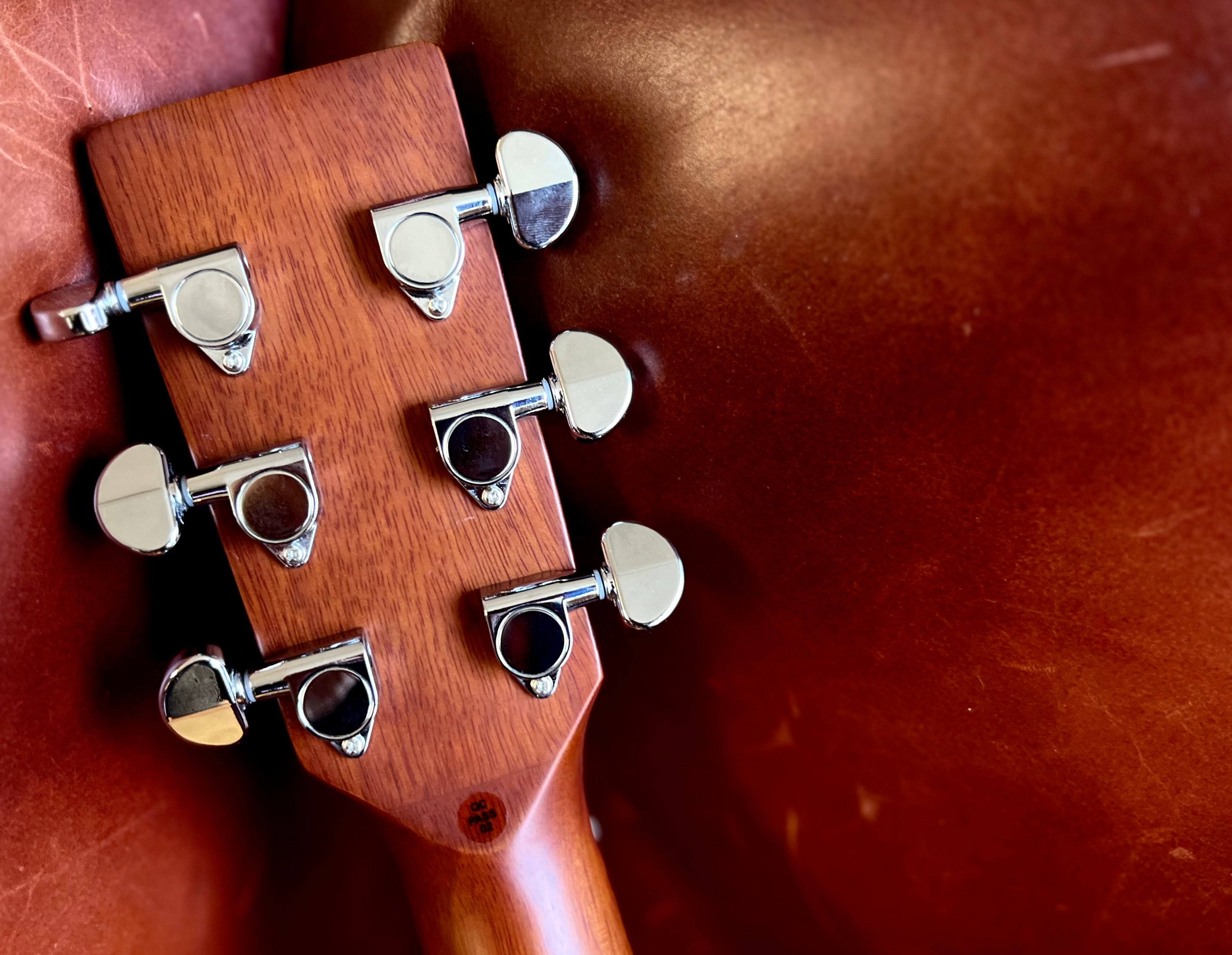 Vintage VGA990 Electro-Acoustic Sweetwater Guitar ~ Sunburst, Electro Acoustic Guitar for sale at Richards Guitars.