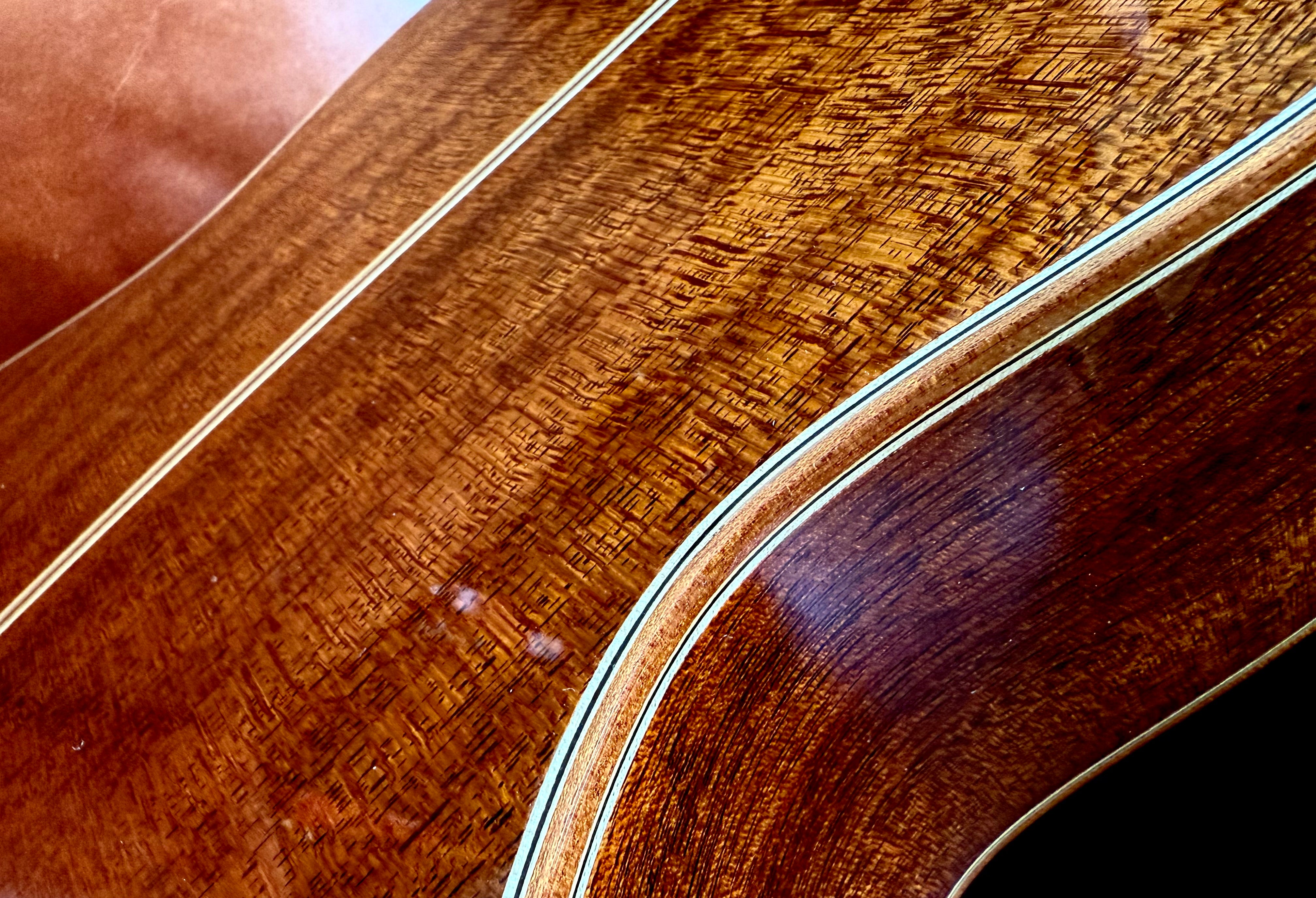 AUDEN MAHOGANY SERIES – EMILY ROSE FULL BODY, Electro Acoustic Guitar for sale at Richards Guitars.