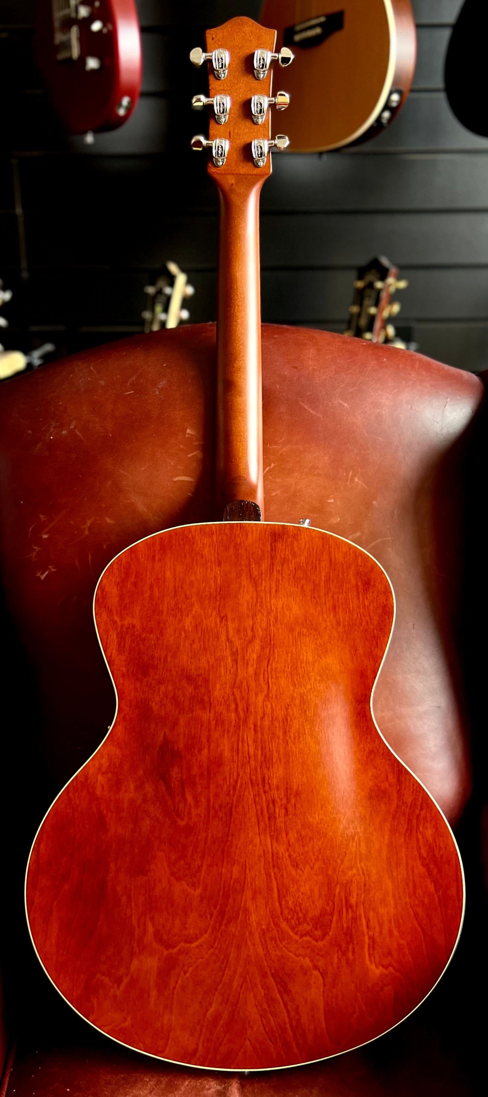 Godin 5th Avenue P90 Semi-Acoustic Guitar ~ Left Hand ~ Cognac Burst Kingpin, Electric Guitar for sale at Richards Guitars.