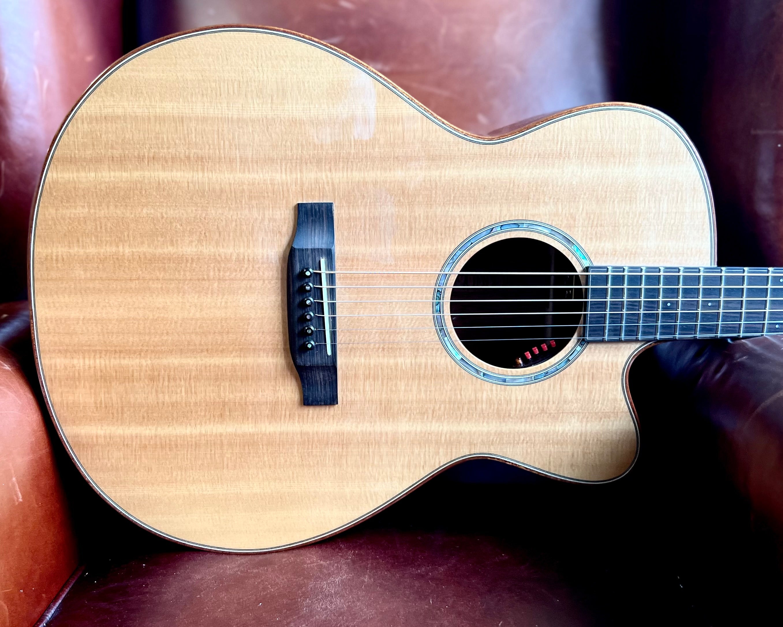 Auden Austin Mahogany Cutaway, Electro Acoustic Guitar for sale at Richards Guitars.