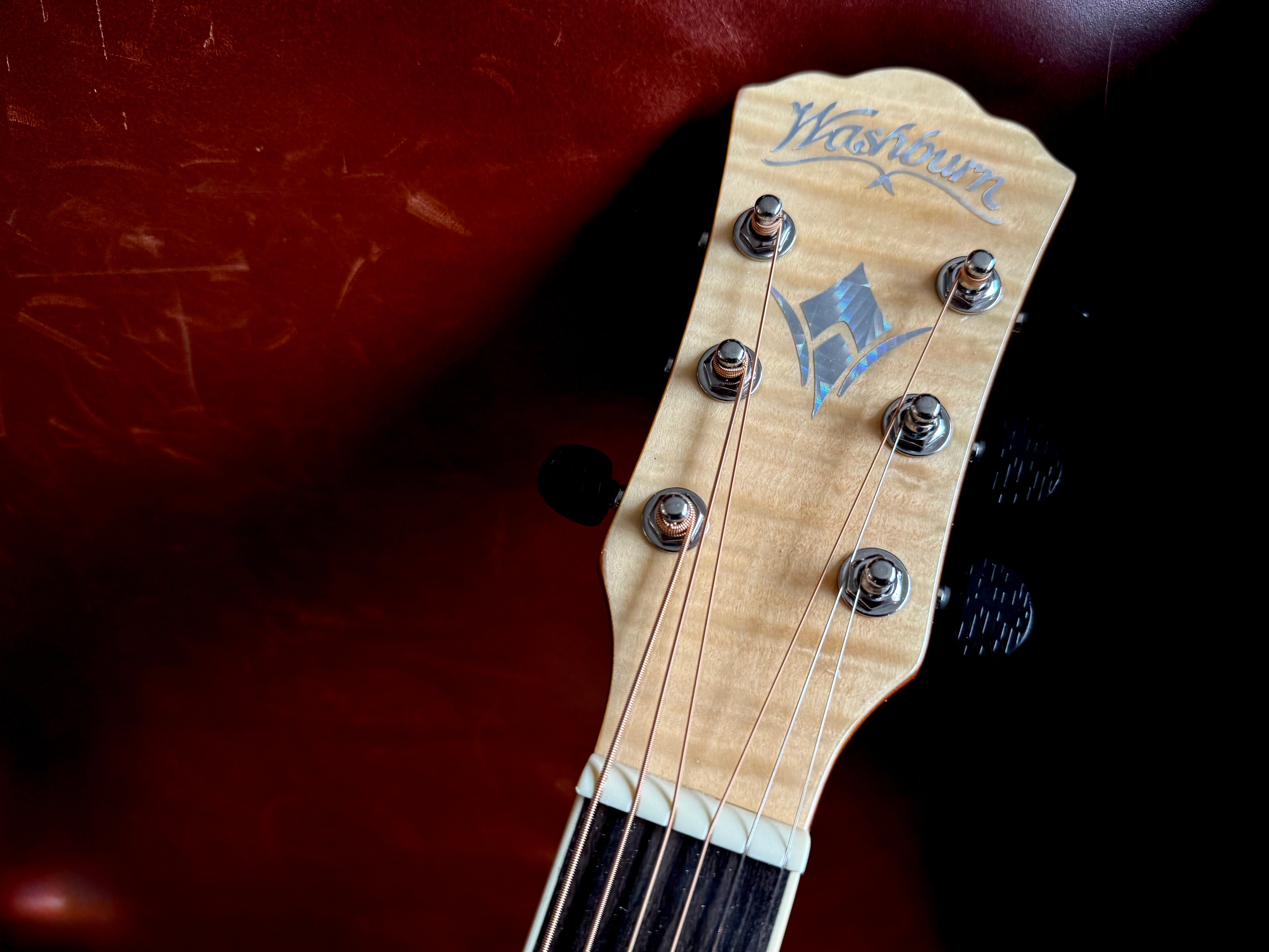 Washburn AG40CE Grand Auditorium - Natural Electro Acoustic Guitar w' £225 Custom Pro Setup Package Included