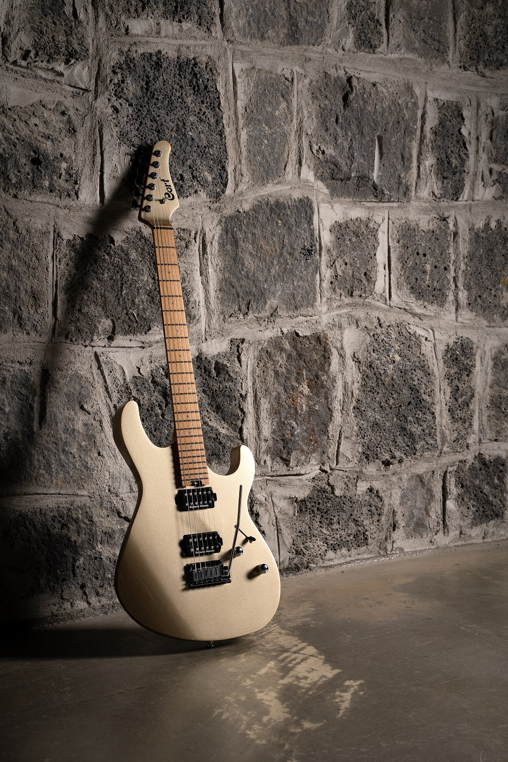 Cort G300 Pro Metallic Gold, Electric Guitar for sale at Richards Guitars.