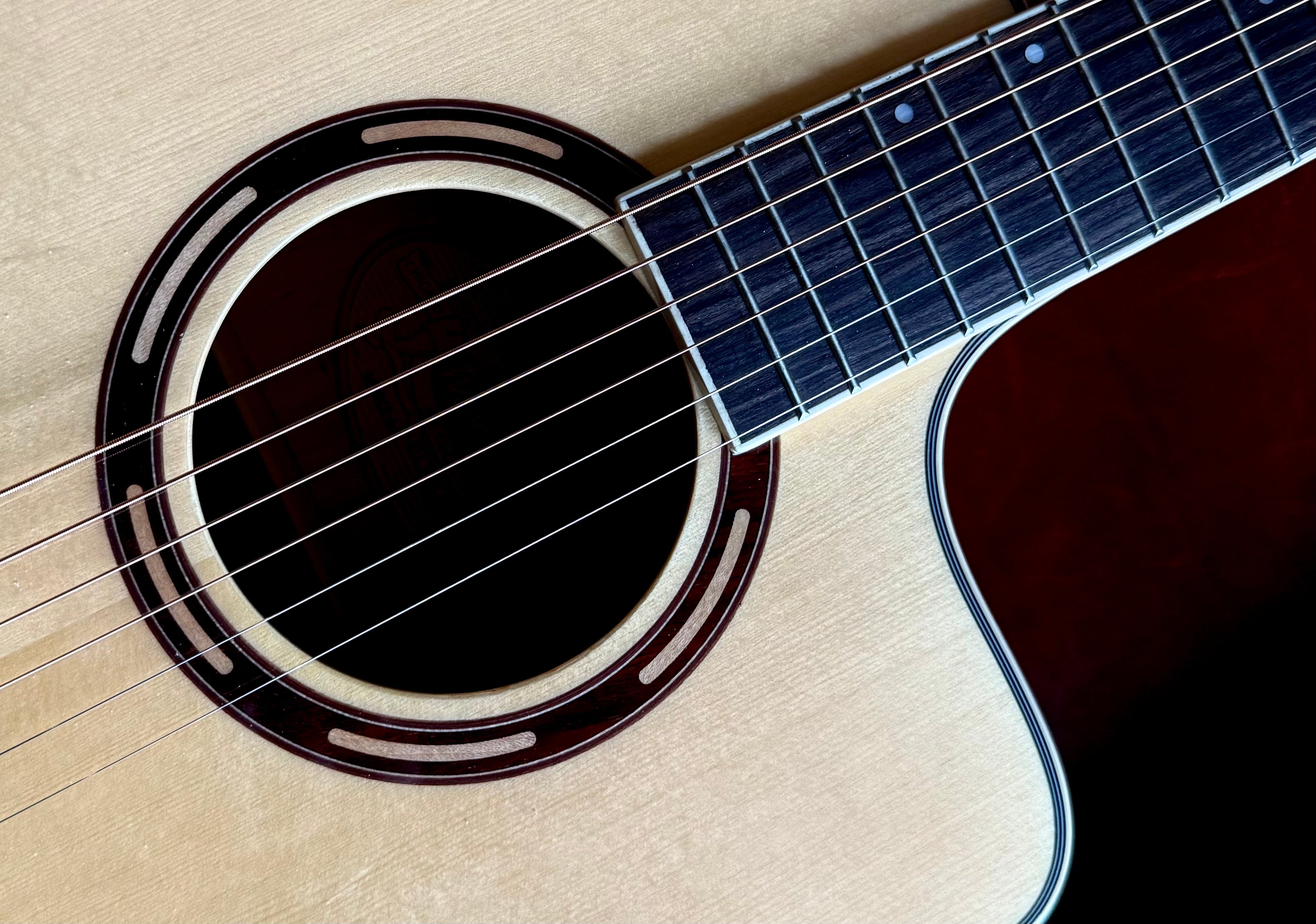 Washburn AG40CE Grand Auditorium - Natural Electro Acoustic Guitar w' £225 Custom Pro Setup Package Included
